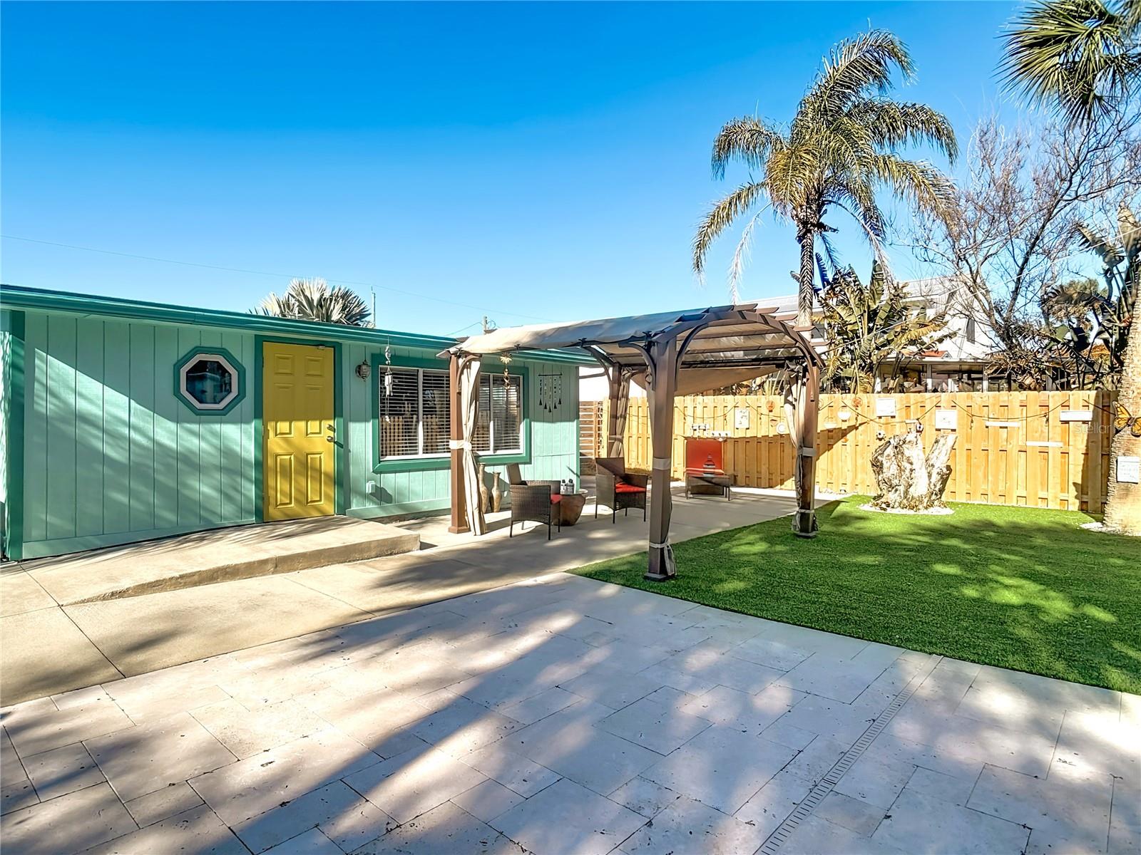 Image 9 of 43 For 829 9th Avenue