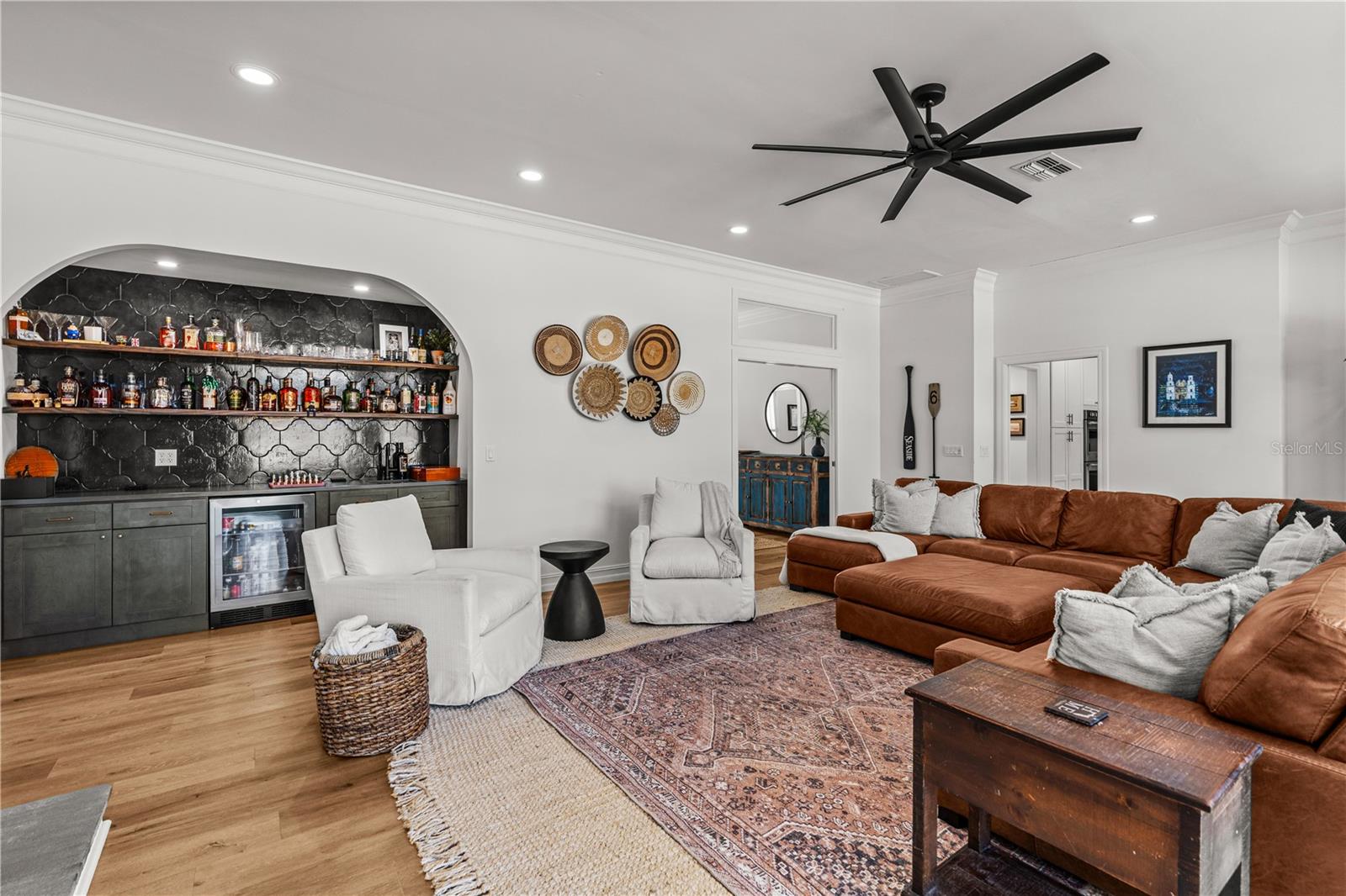 Image 17 of 66 For 180 Sweet Bay Avenue