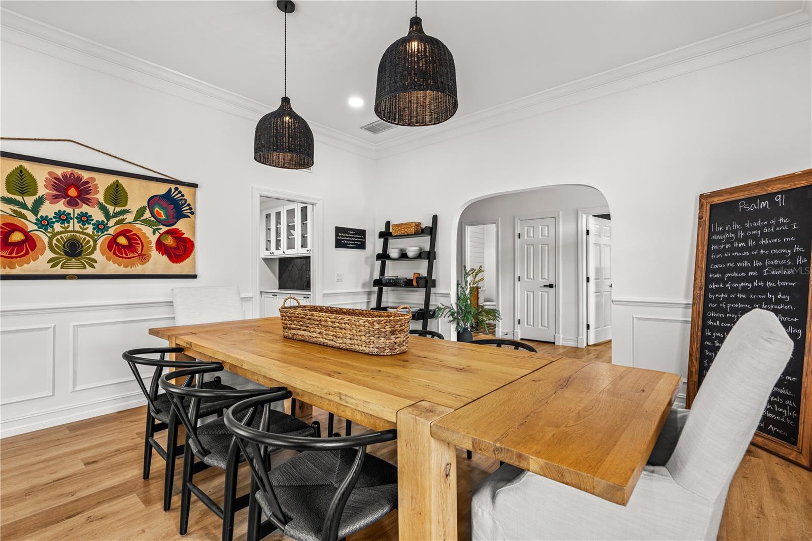 Image 28 of 66 For 180 Sweet Bay Avenue