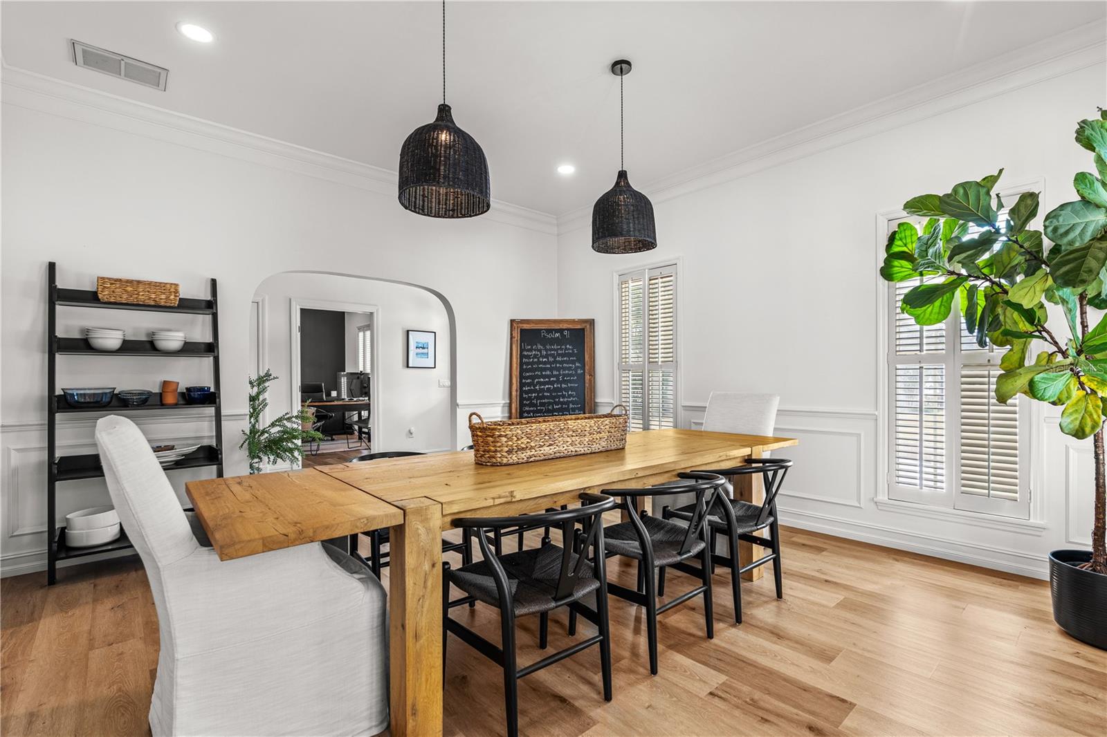 Image 30 of 66 For 180 Sweet Bay Avenue