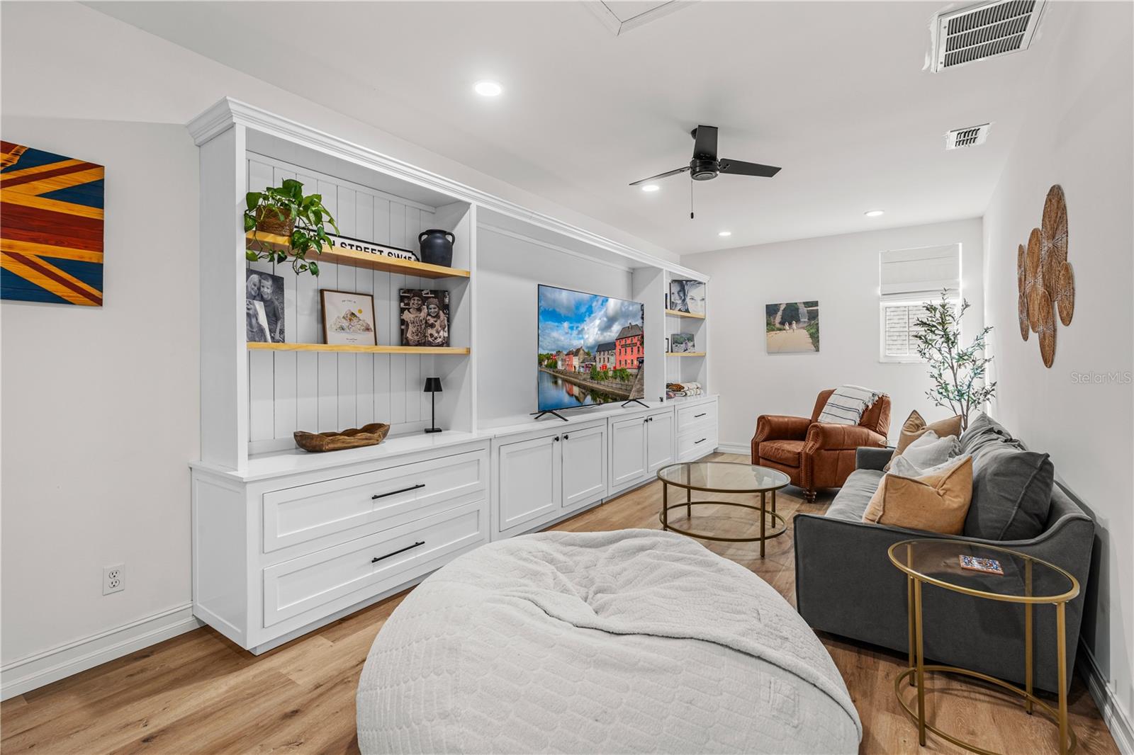 Image 40 of 66 For 180 Sweet Bay Avenue