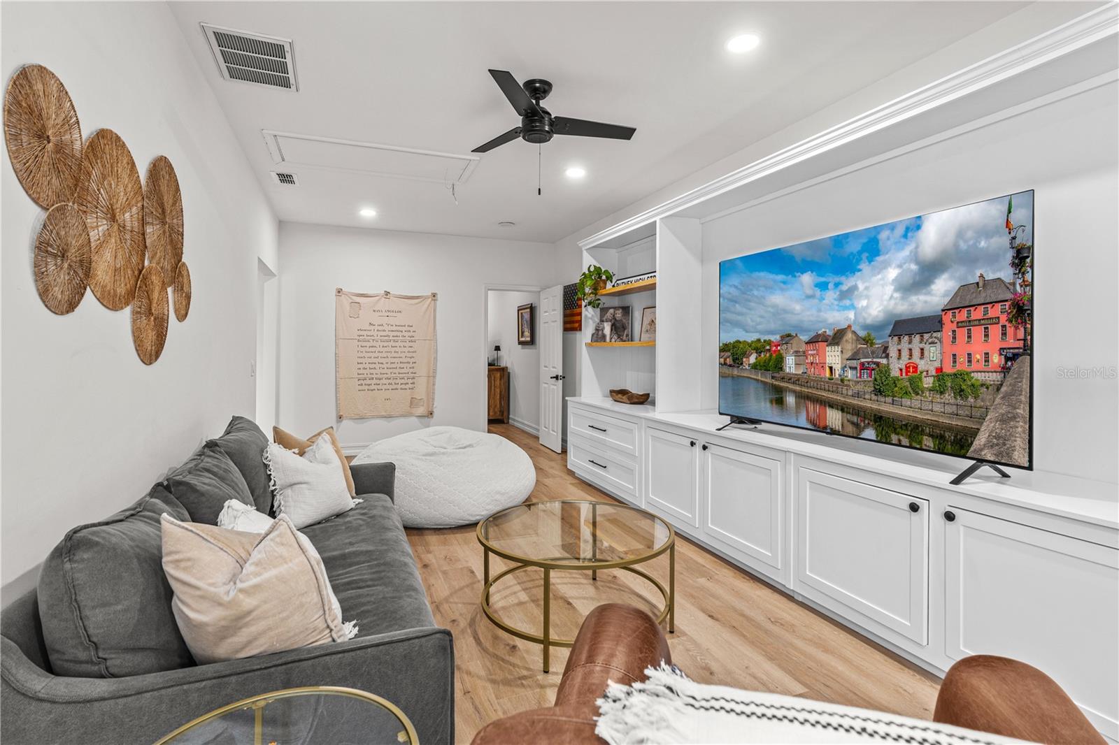 Image 41 of 66 For 180 Sweet Bay Avenue