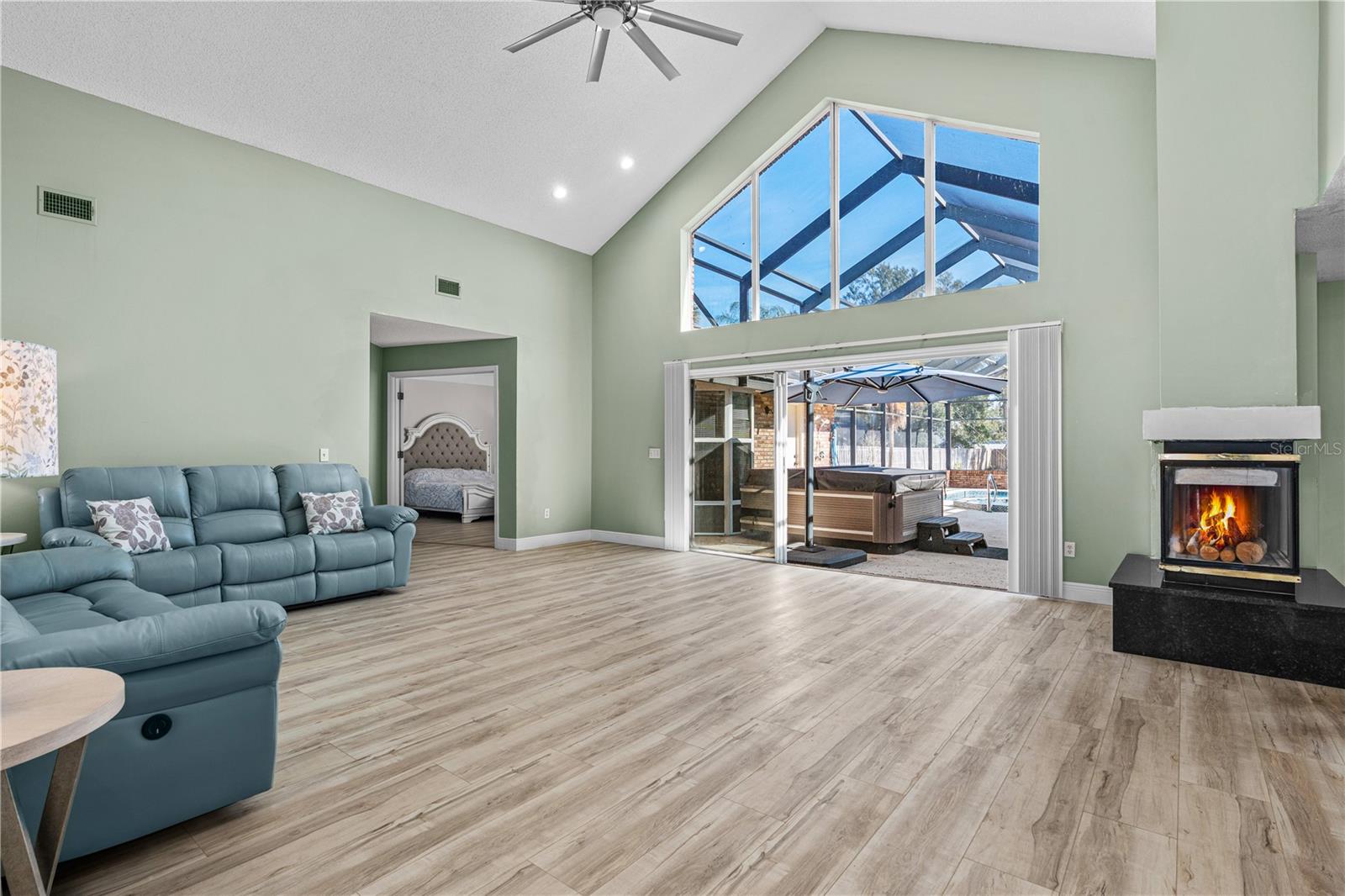 Image 15 of 59 For 732 Hunt Club Trail