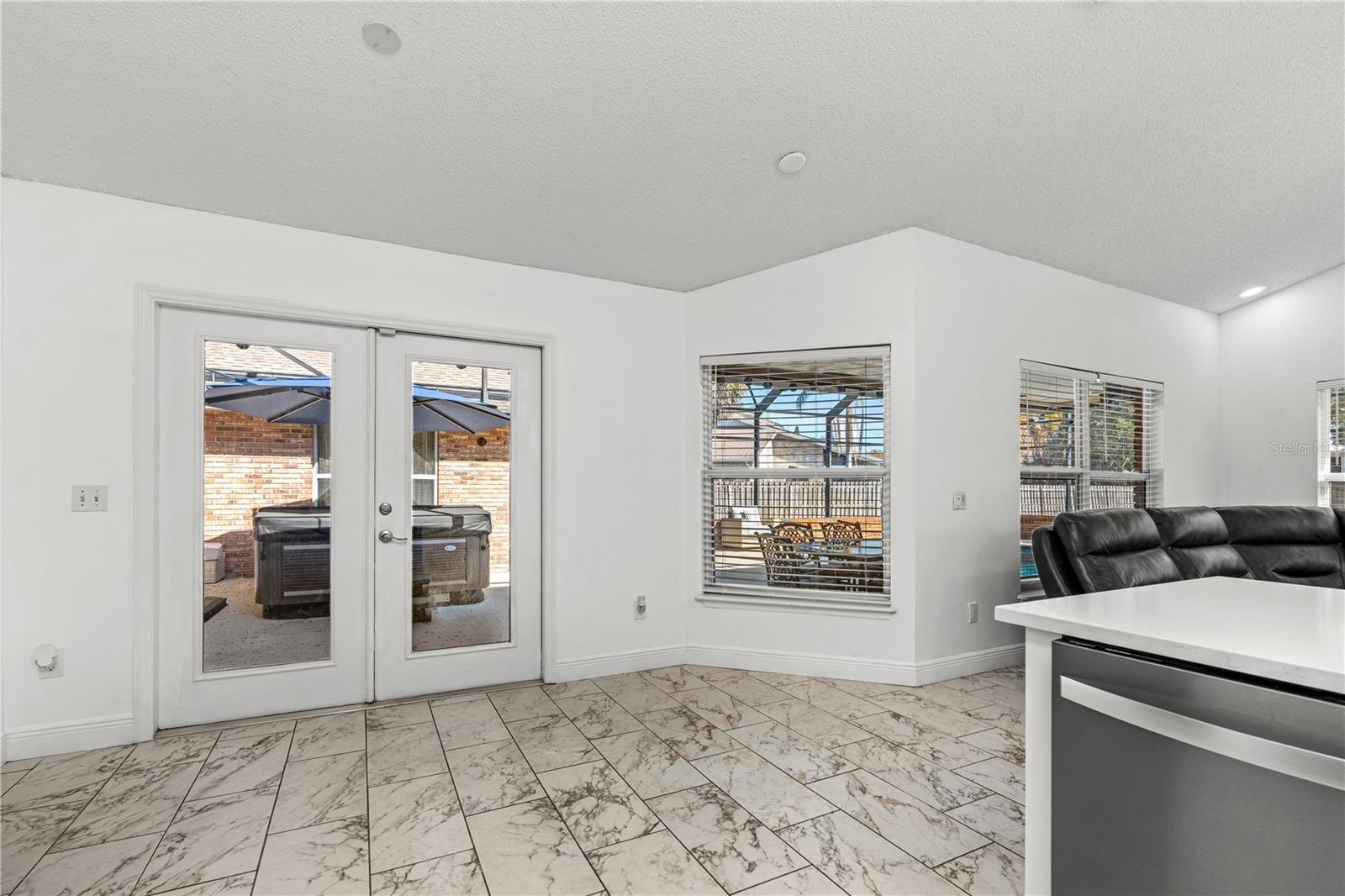 Image 25 of 59 For 732 Hunt Club Trail