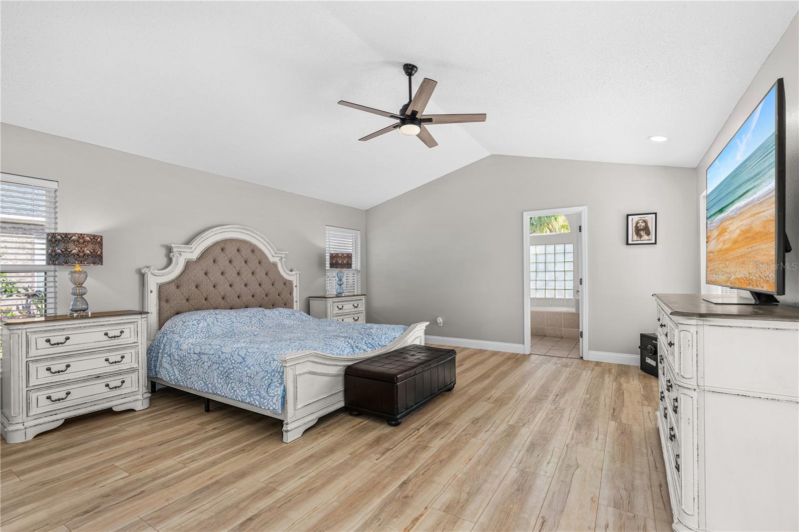 Image 28 of 59 For 732 Hunt Club Trail