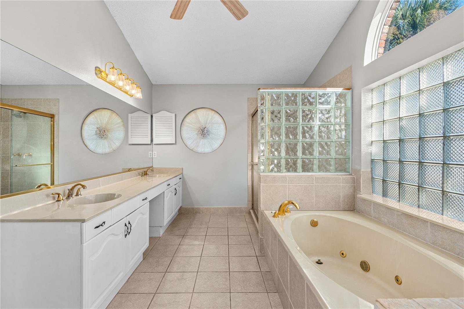 Image 34 of 59 For 732 Hunt Club Trail