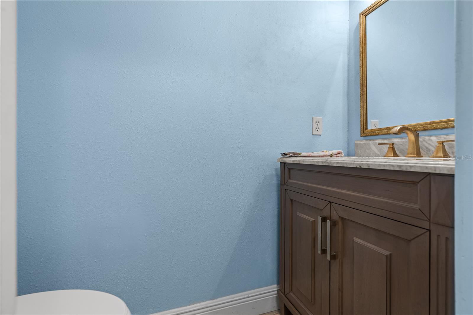 Image 41 of 59 For 732 Hunt Club Trail