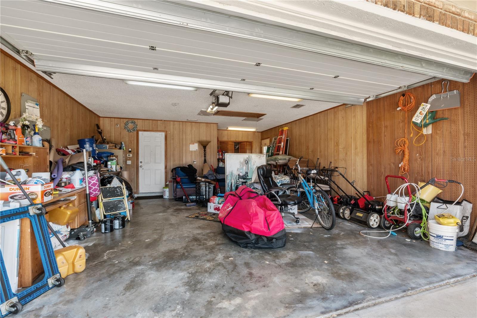 Image 43 of 59 For 732 Hunt Club Trail