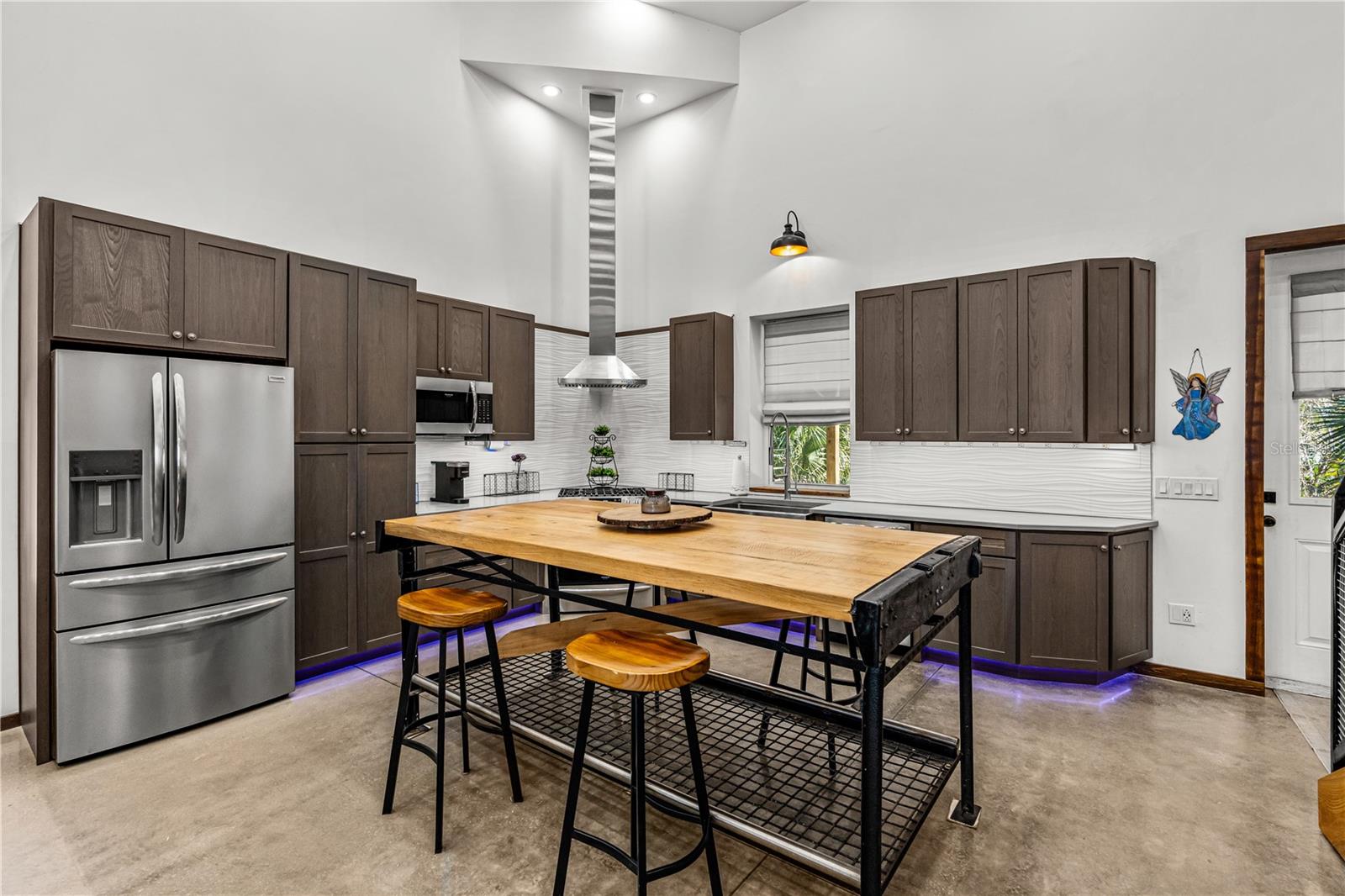 Image 15 of 51 For 3180 Volco Road