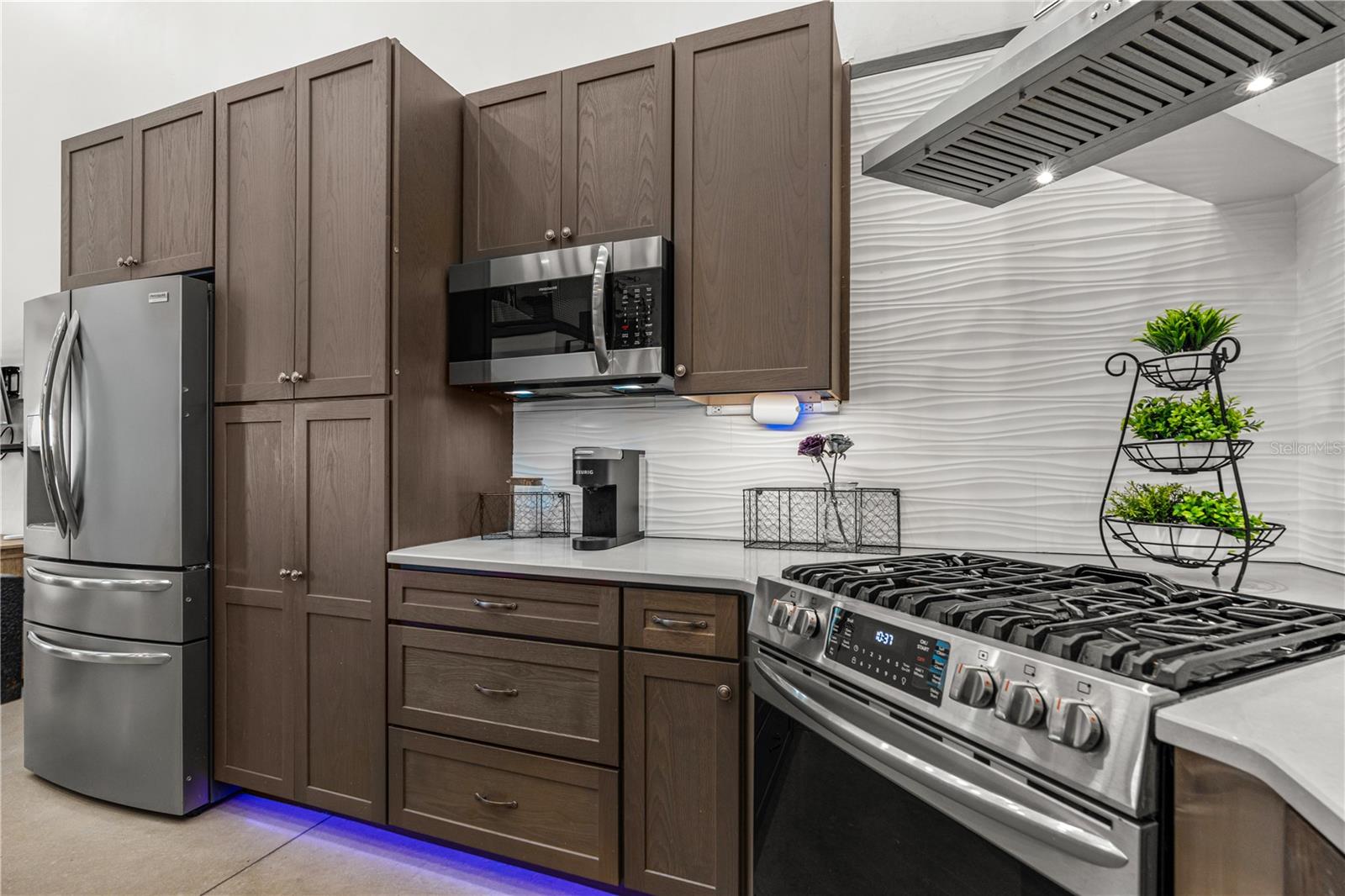 Image 19 of 51 For 3180 Volco Road