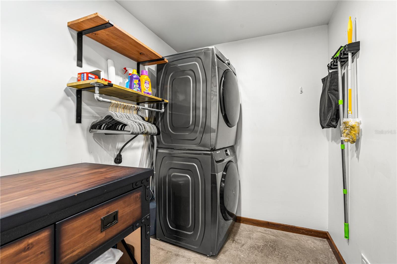 Image 27 of 51 For 3180 Volco Road