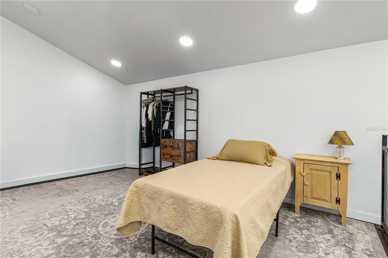 Image 34 of 51 For 3180 Volco Road