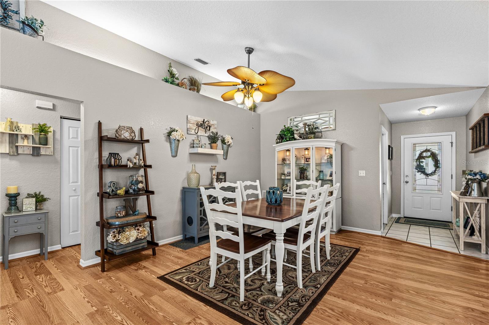 Image 15 of 38 For 1628 Victory Palm Drive