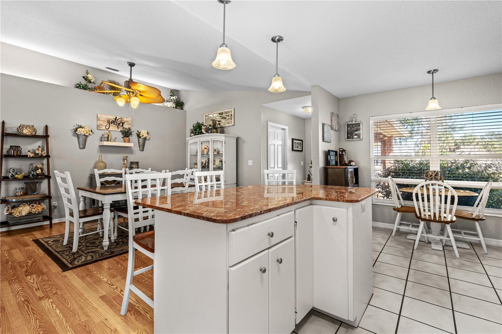 Image 20 of 38 For 1628 Victory Palm Drive