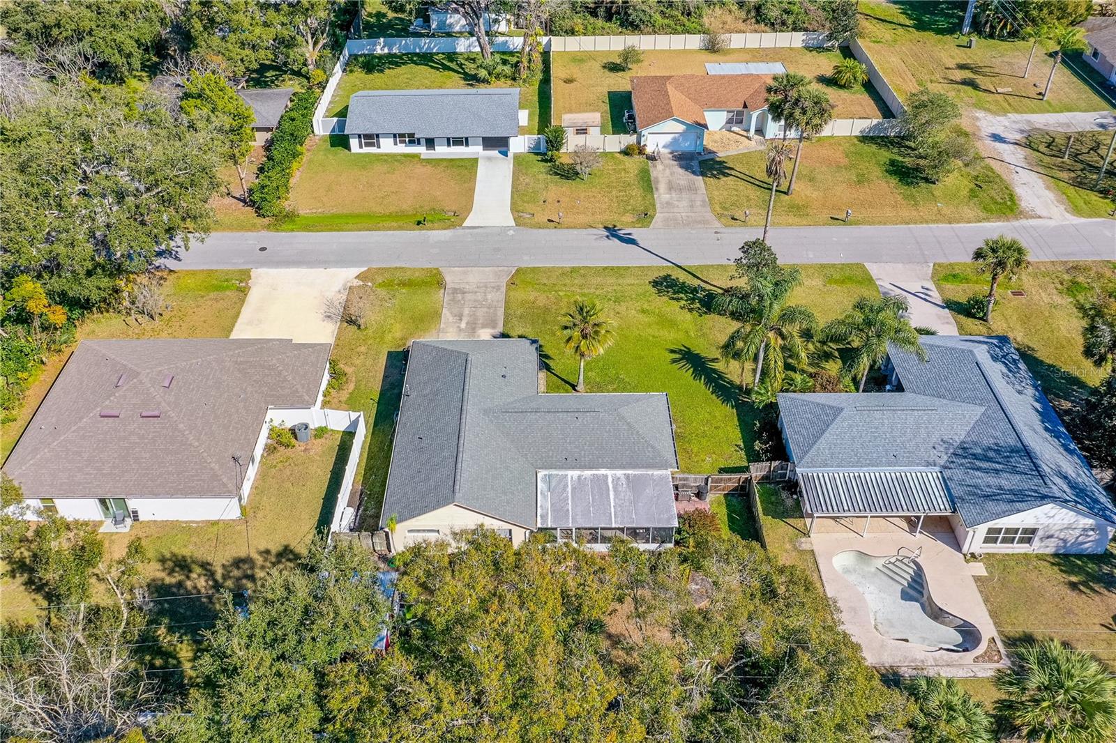 Image 36 of 38 For 1628 Victory Palm Drive