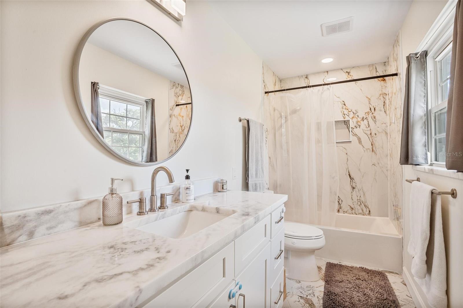 Image 18 of 24 For 2464 Lydia Way