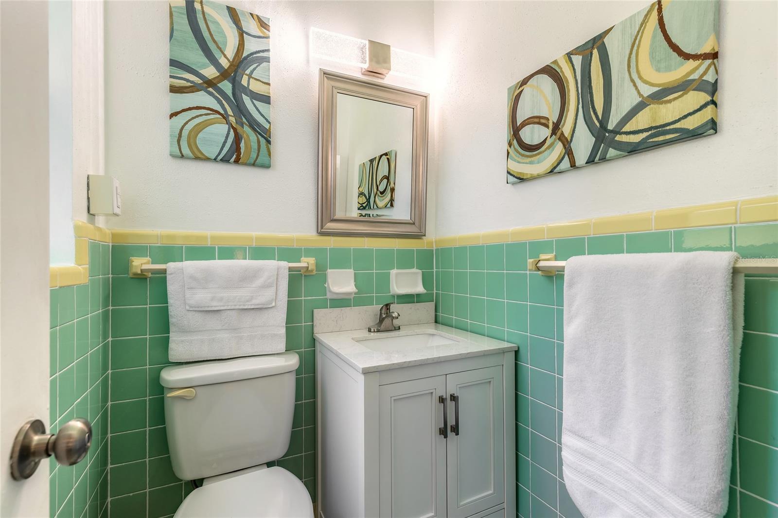 Image 12 of 40 For 2 Ronnie Circle