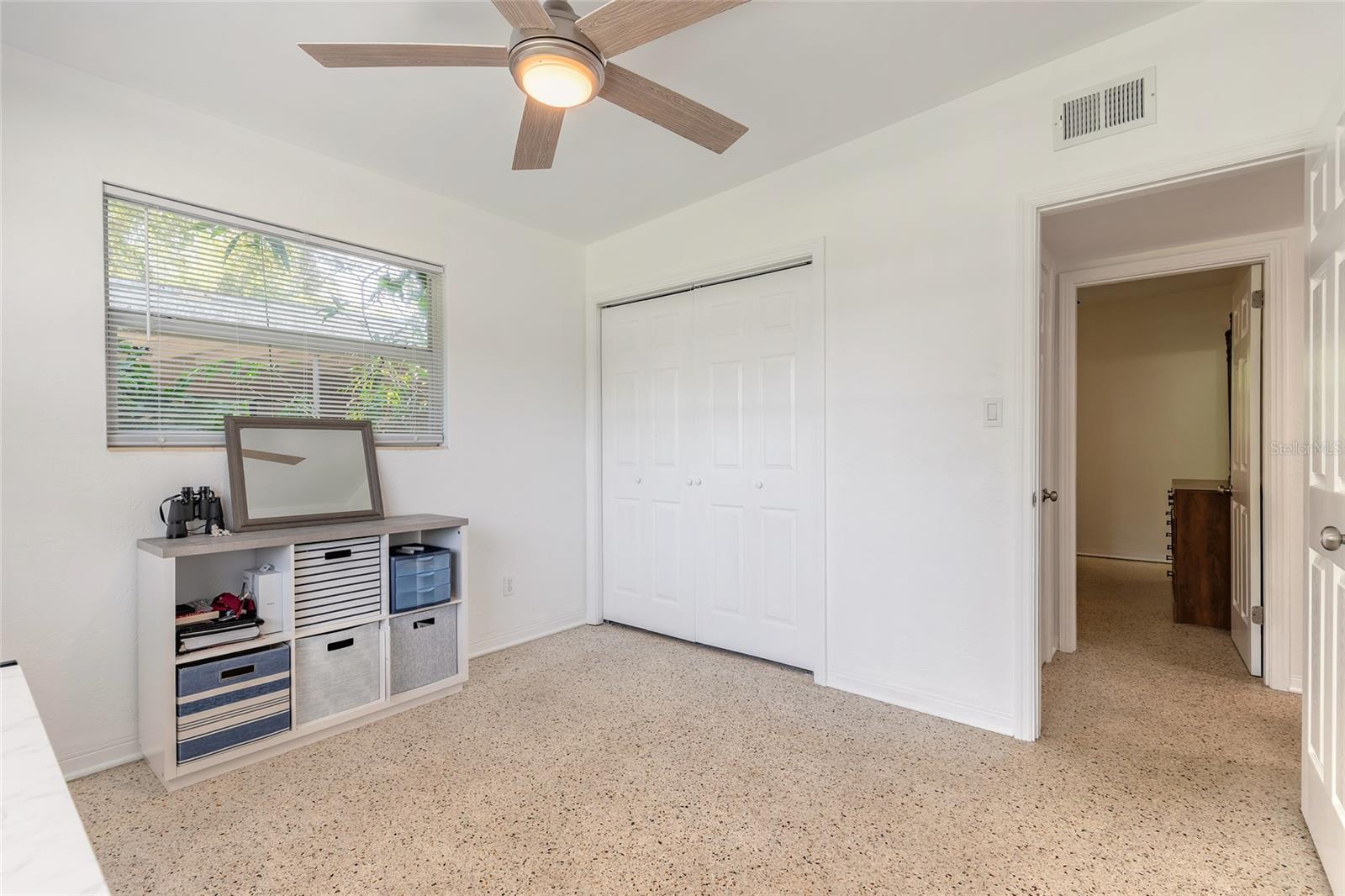 Image 14 of 40 For 2 Ronnie Circle