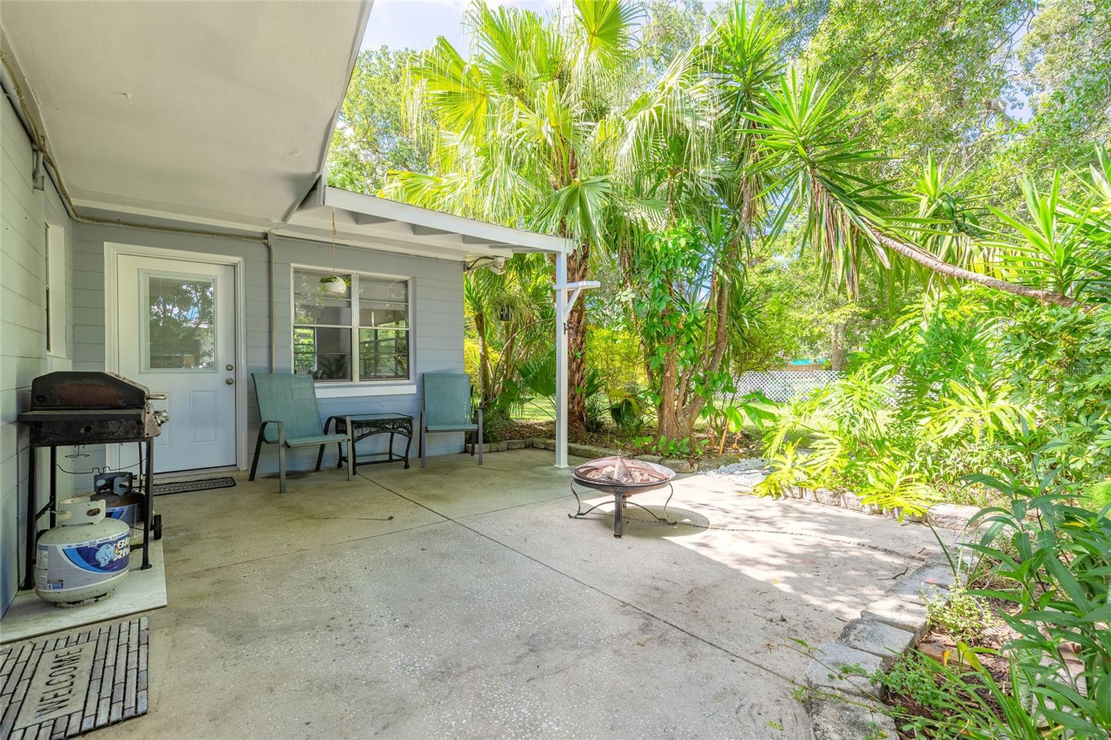 Image 33 of 40 For 2 Ronnie Circle