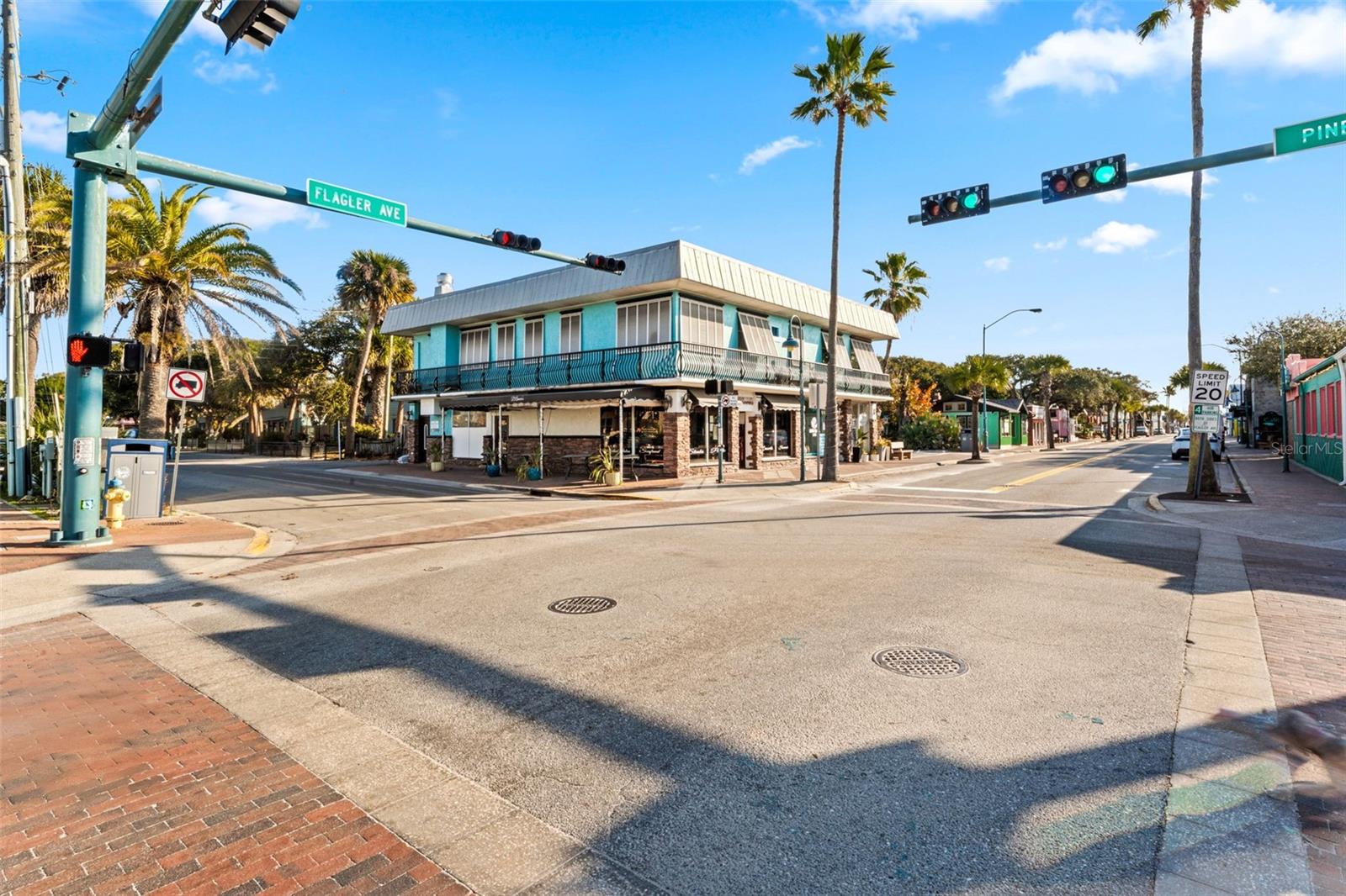 Image 30 of 39 For 101 Pine Street 2