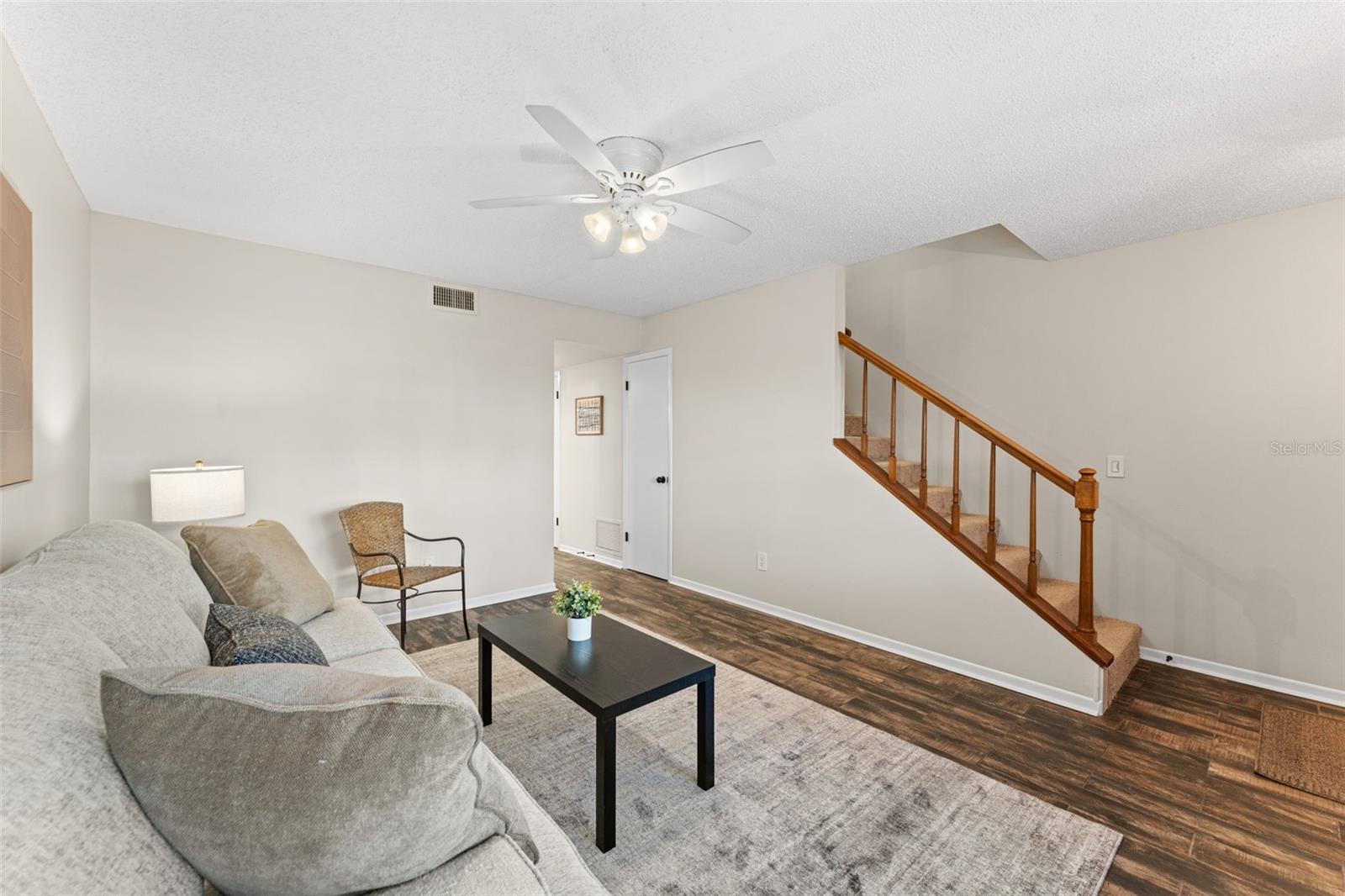 Image 6 of 39 For 101 Pine Street 2