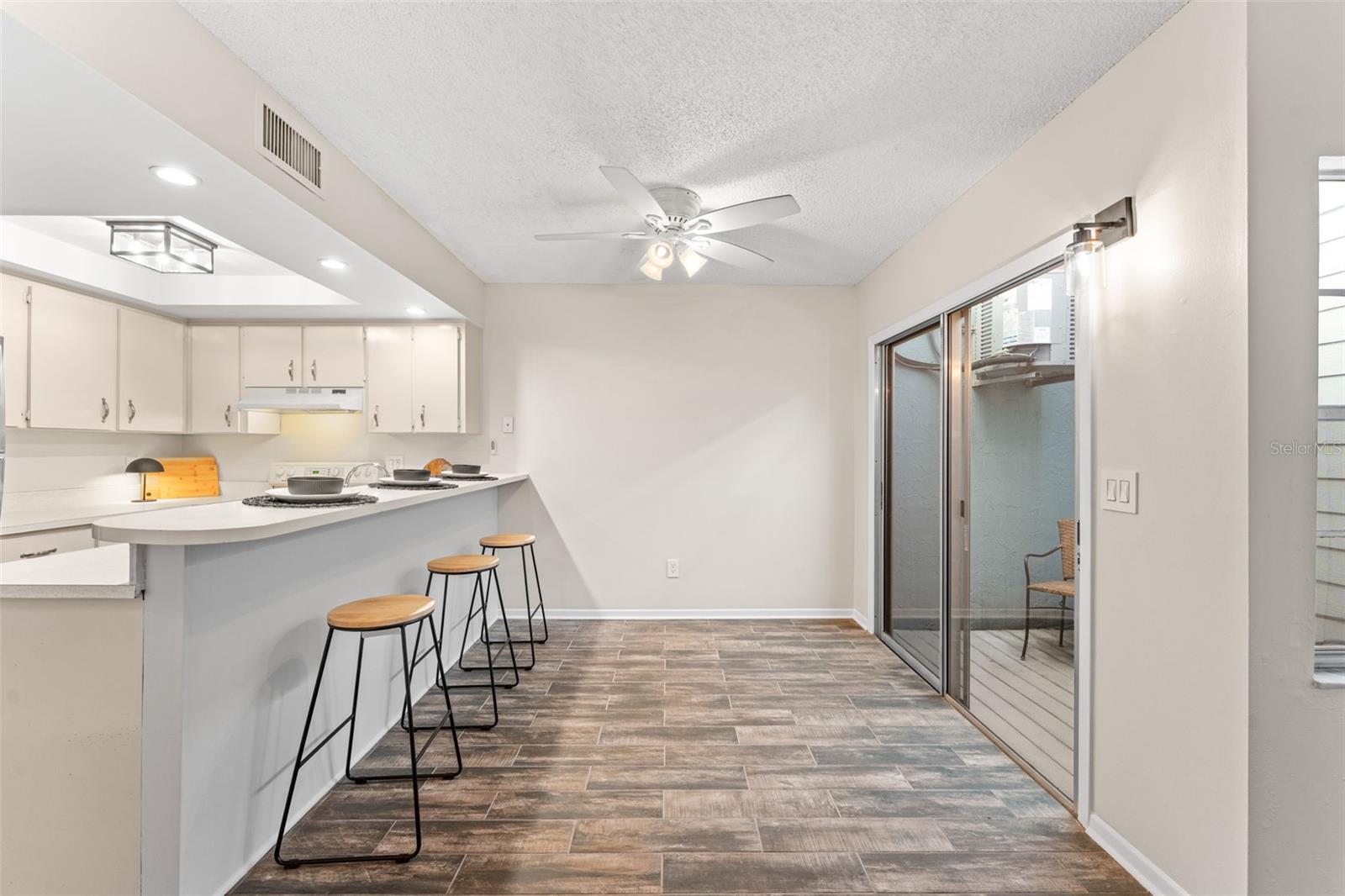 Image 9 of 39 For 101 Pine Street 2