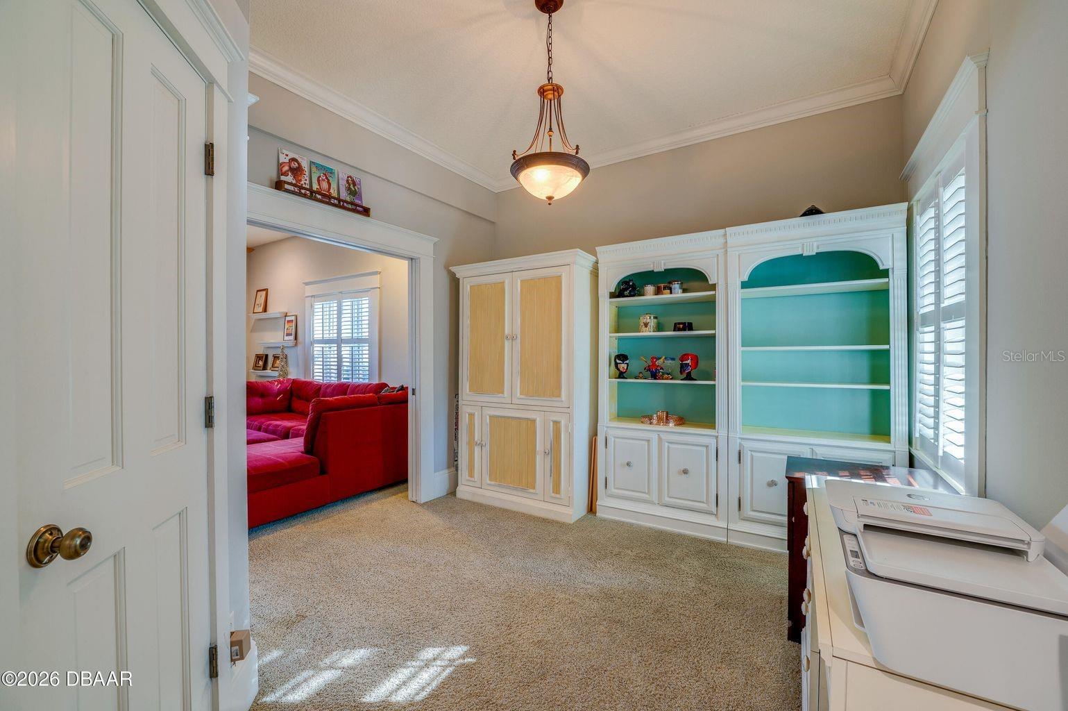 Image 13 of 34 For 2 Hickory Lane