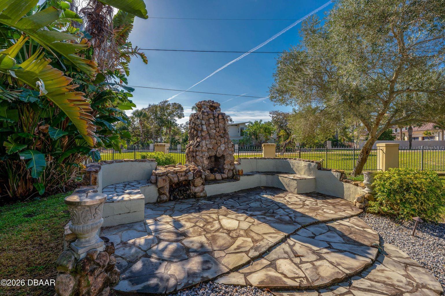 Image 31 of 34 For 2 Hickory Lane