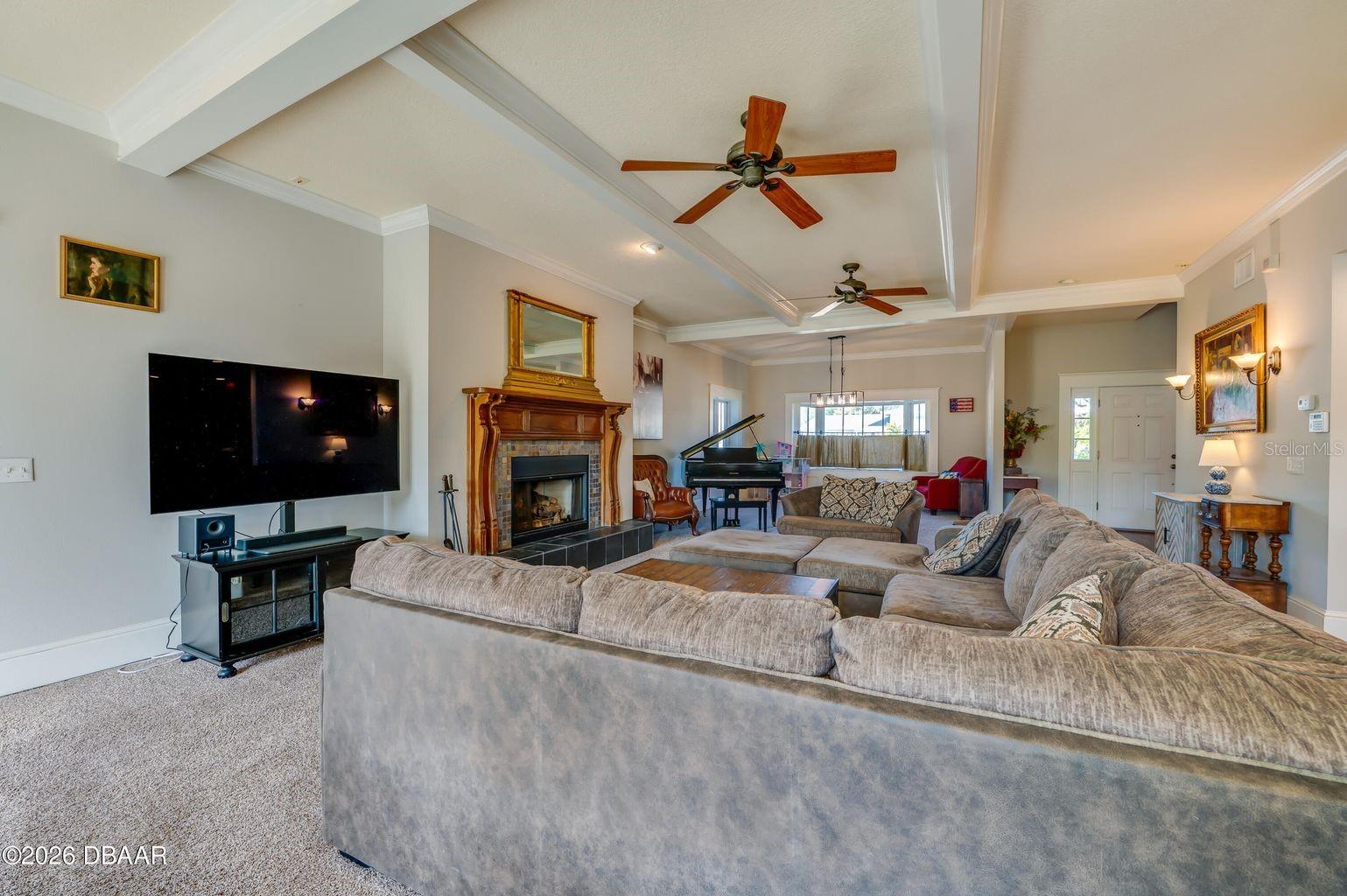 Image 6 of 34 For 2 Hickory Lane