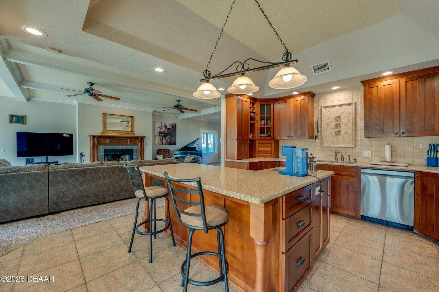 Image 8 of 34 For 2 Hickory Lane