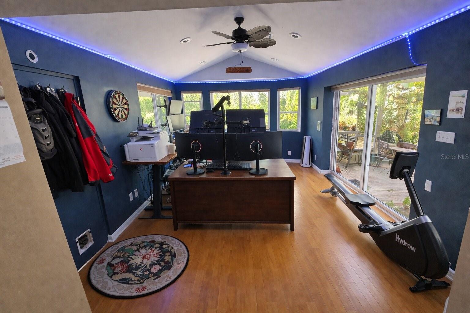 Image 12 of 16 For 321 Roslyn Avenue