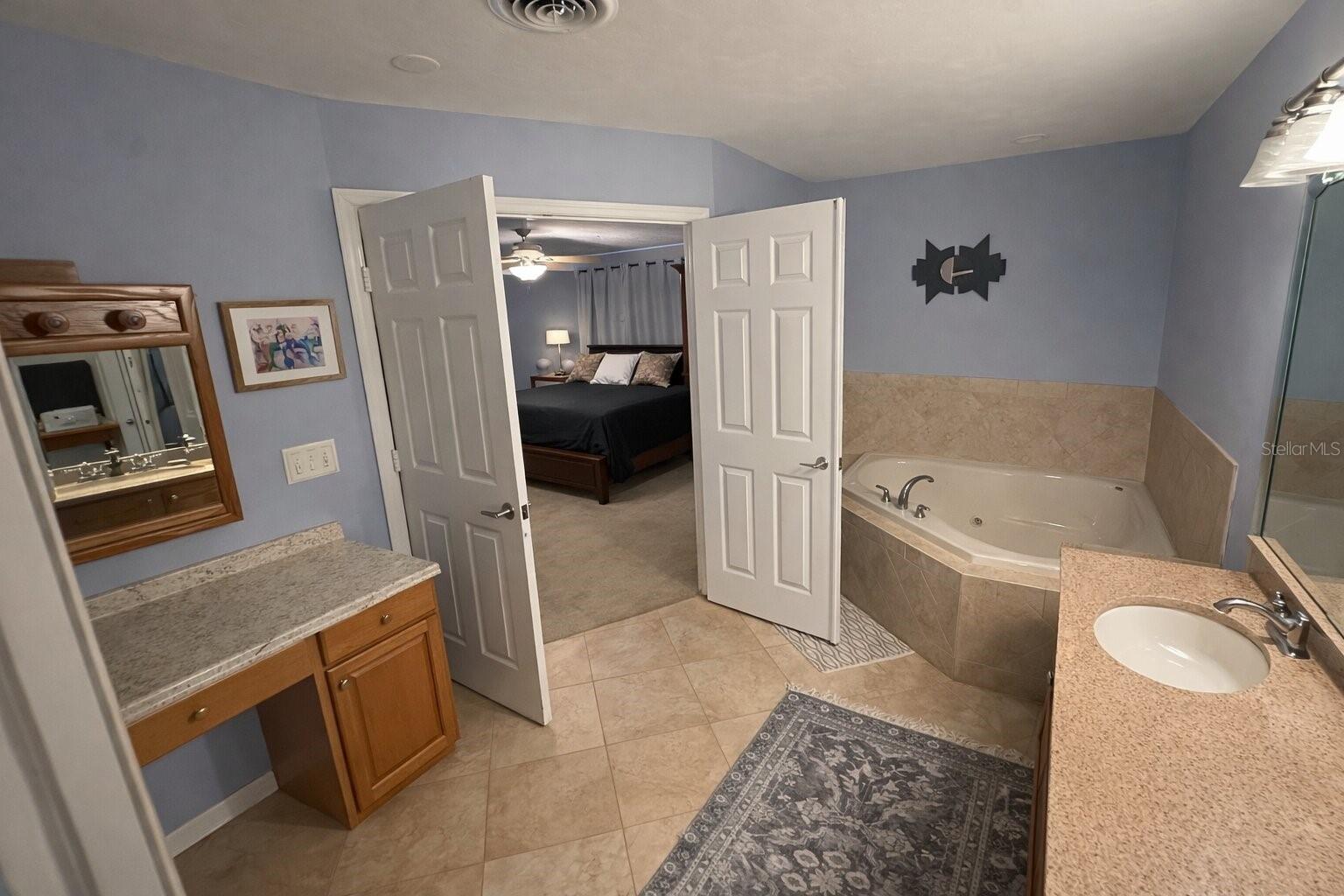 Image 7 of 16 For 321 Roslyn Avenue