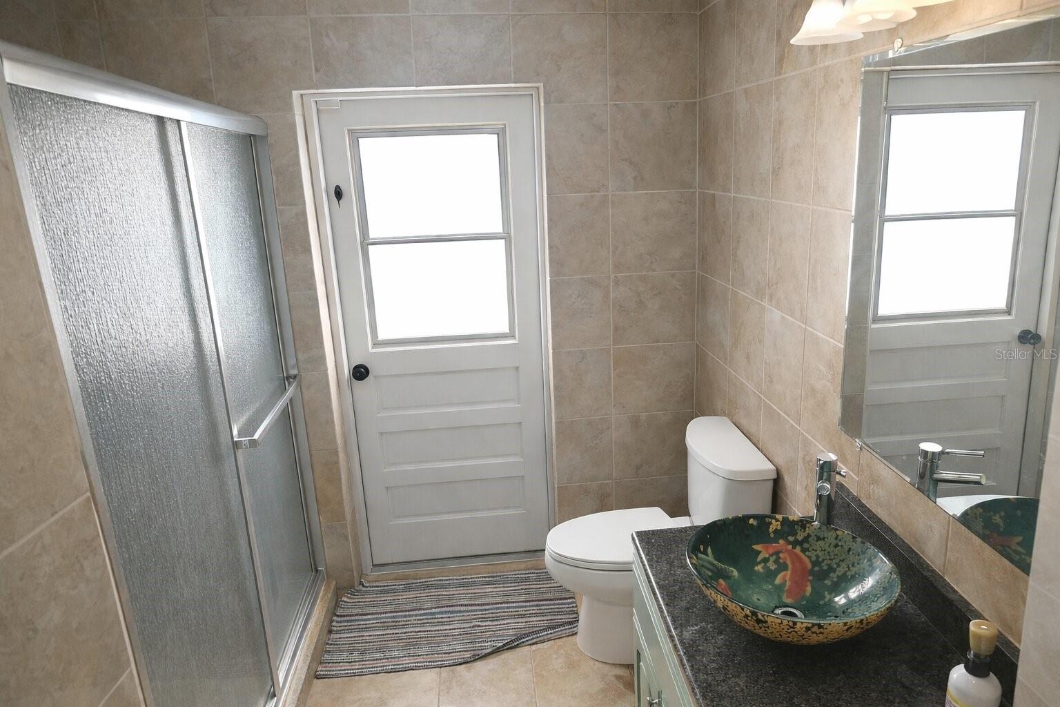 Image 9 of 16 For 321 Roslyn Avenue