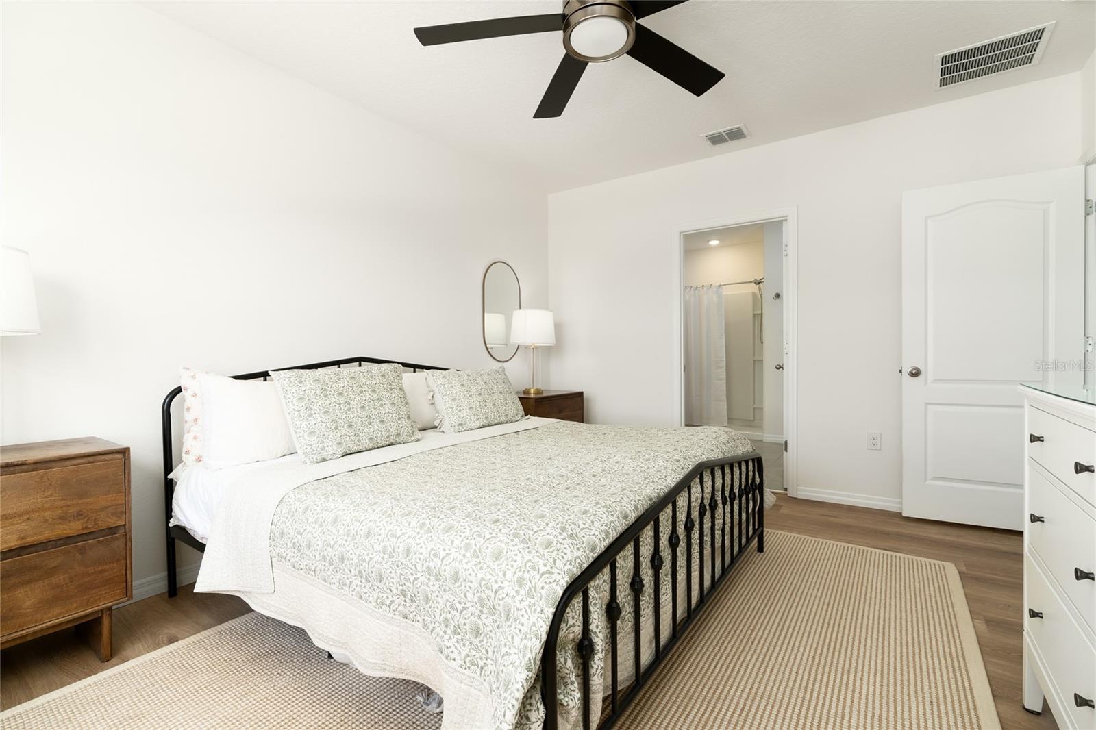 Image 17 of 50 For 2697 Neverland Drive