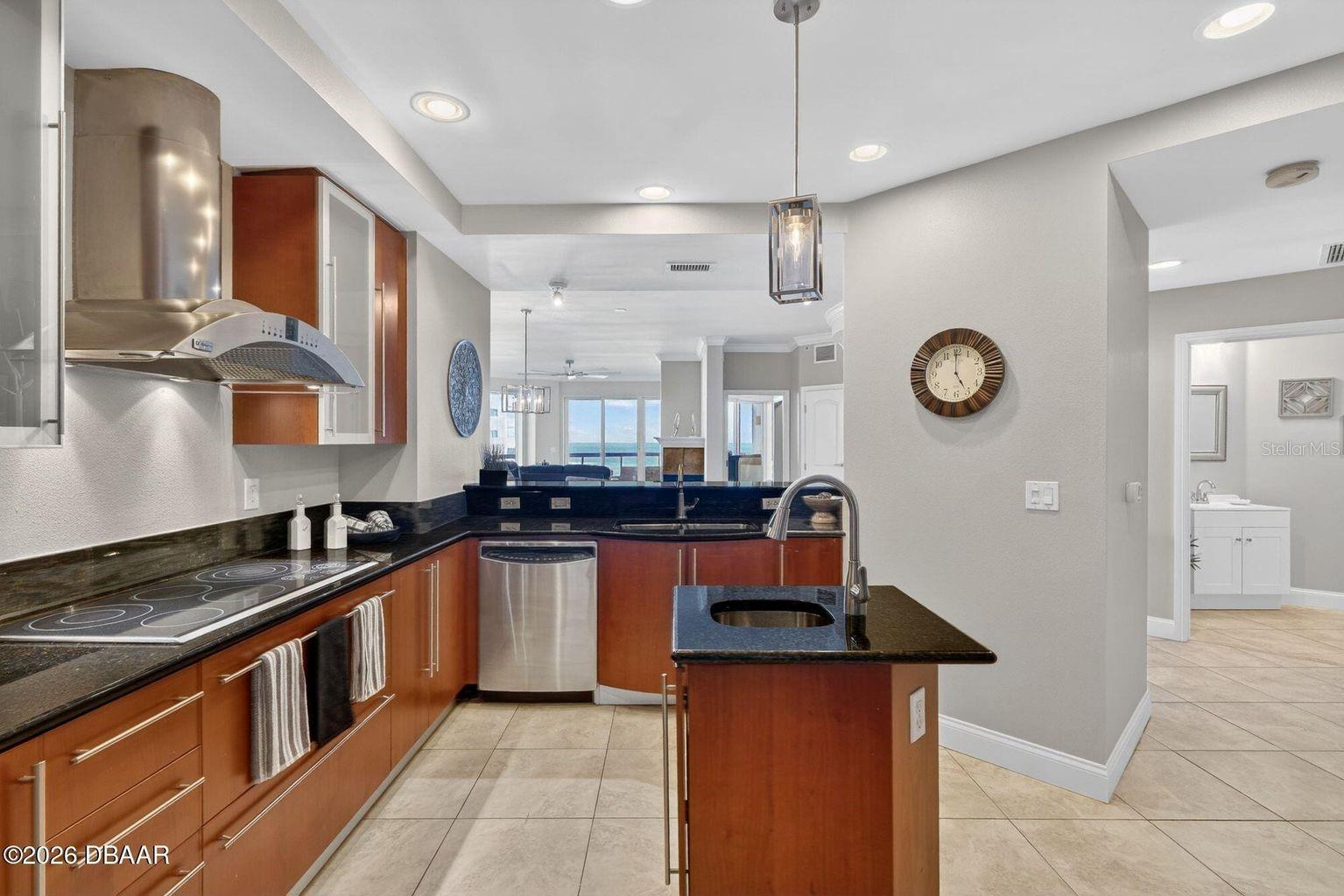 Image 41 of 73 For 3703 Atlantic Avenue 504