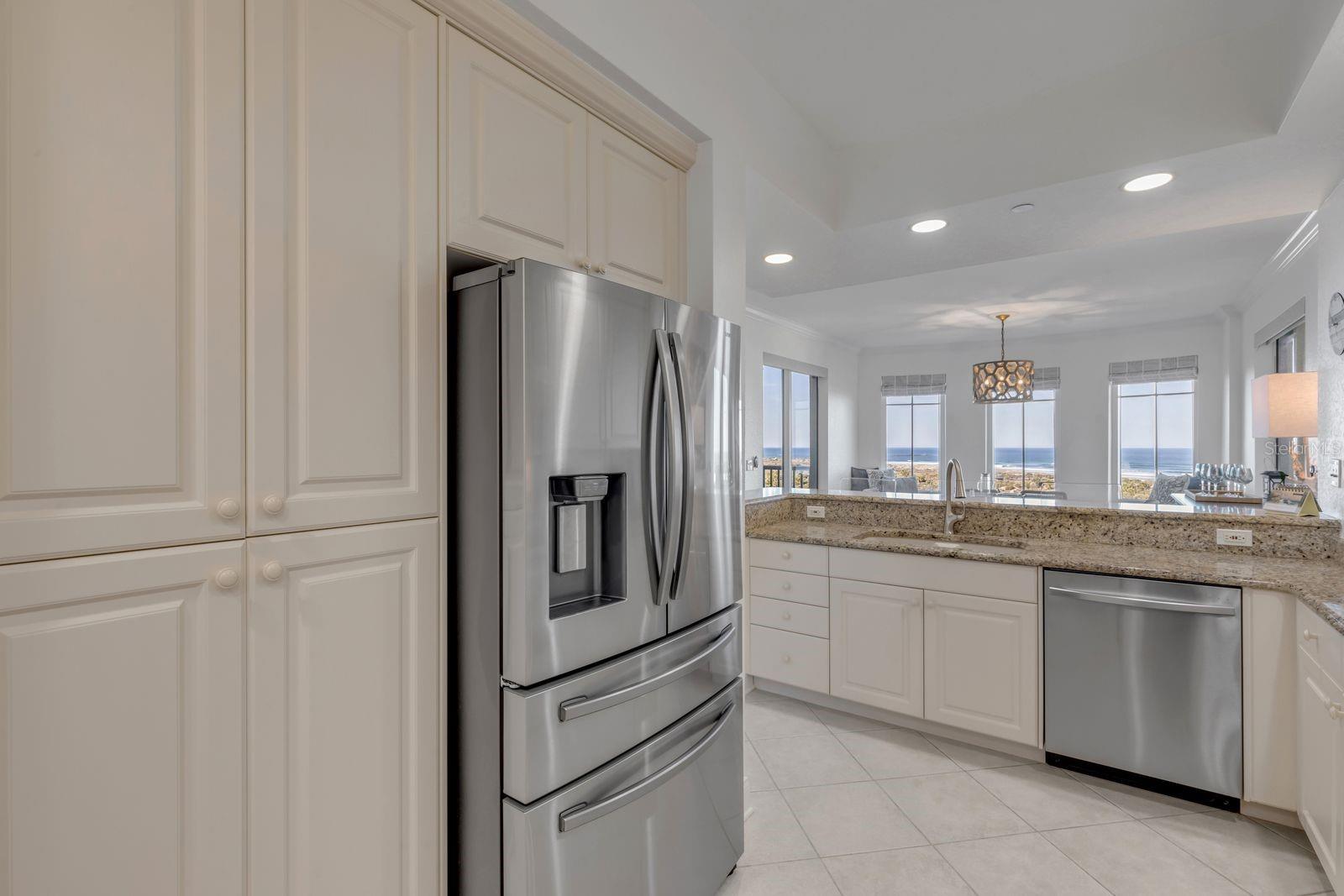 Image 27 of 77 For 259 Minorca Beach Way 702