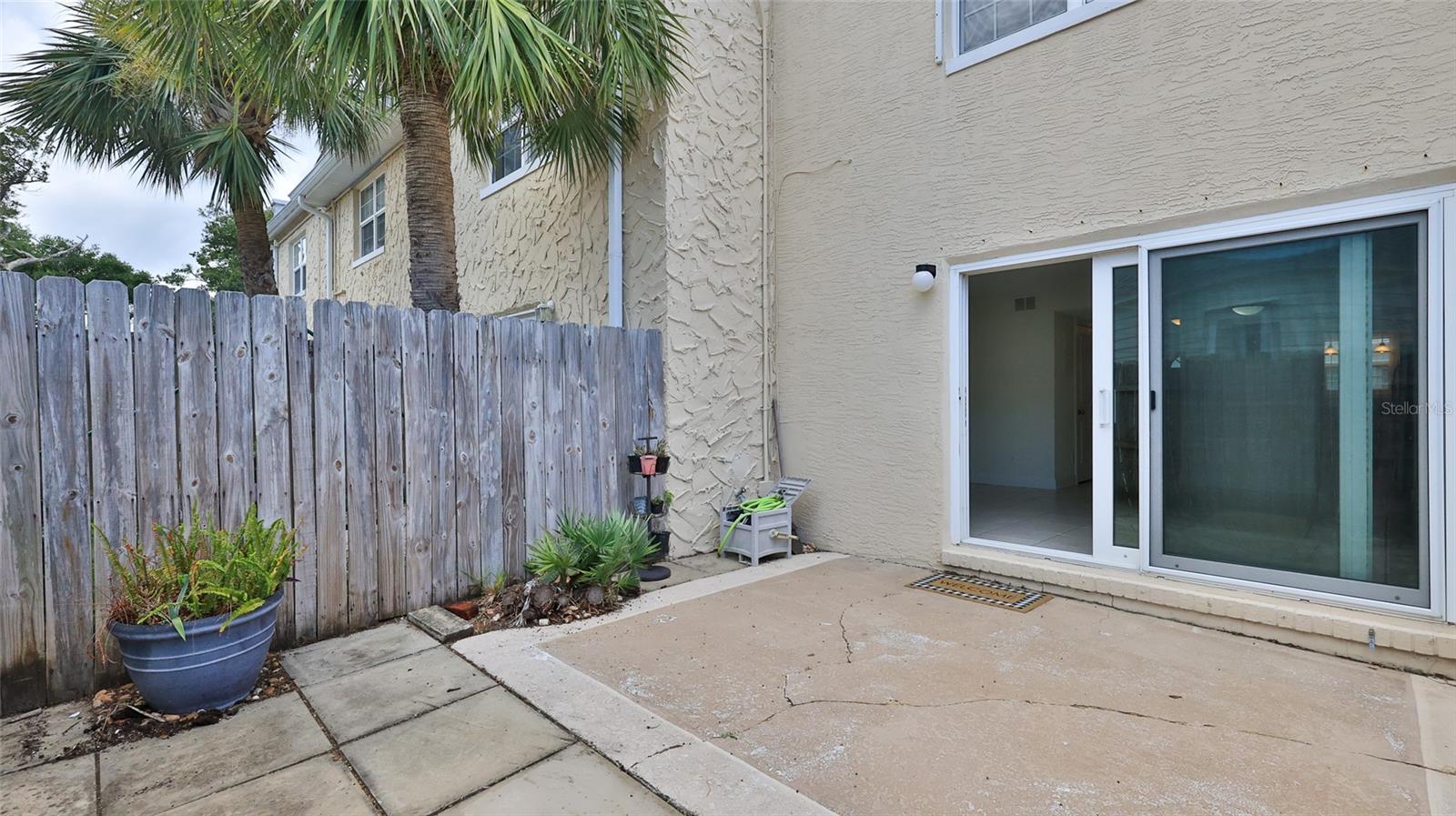 Image 15 of 30 For 437 Oleander Avenue 1