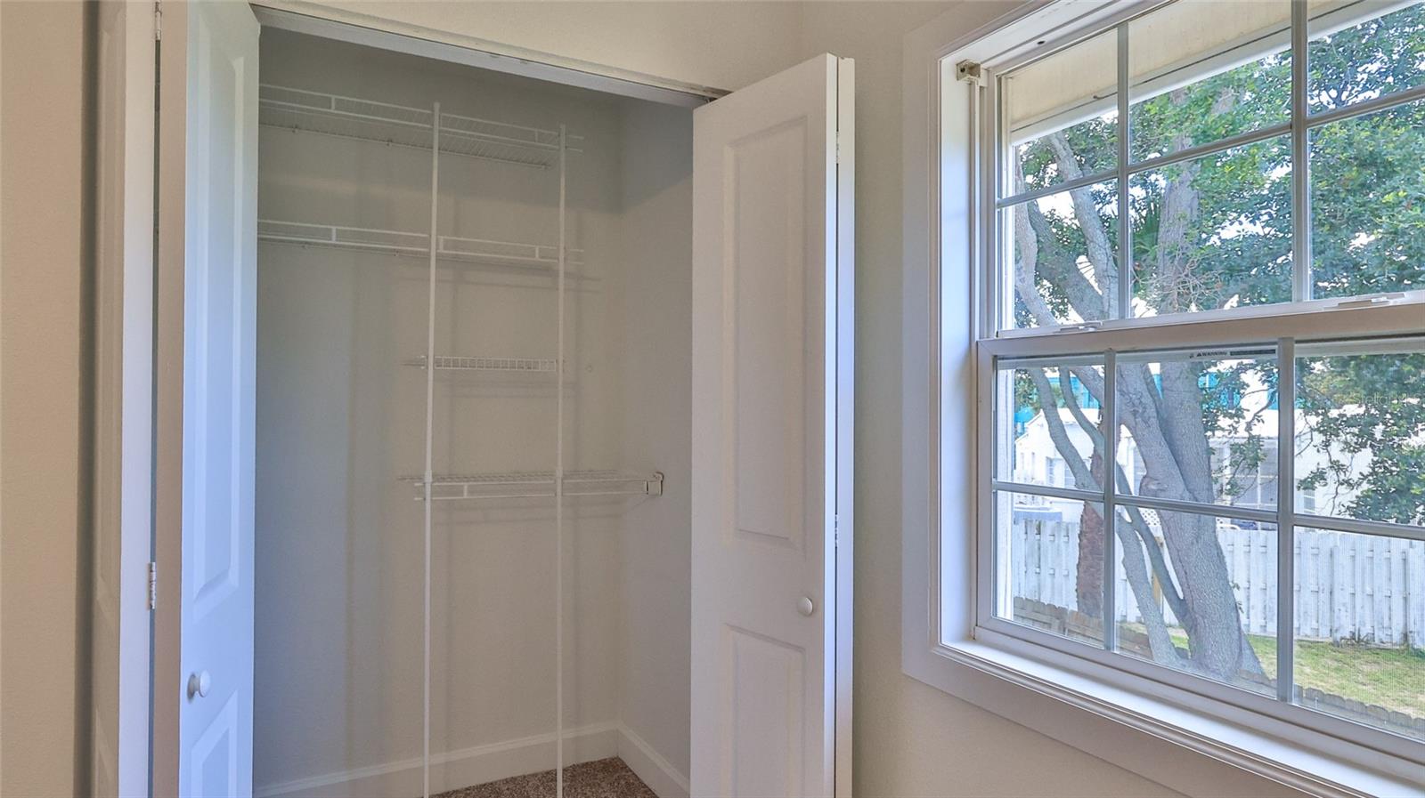 Image 22 of 30 For 437 Oleander Avenue 1