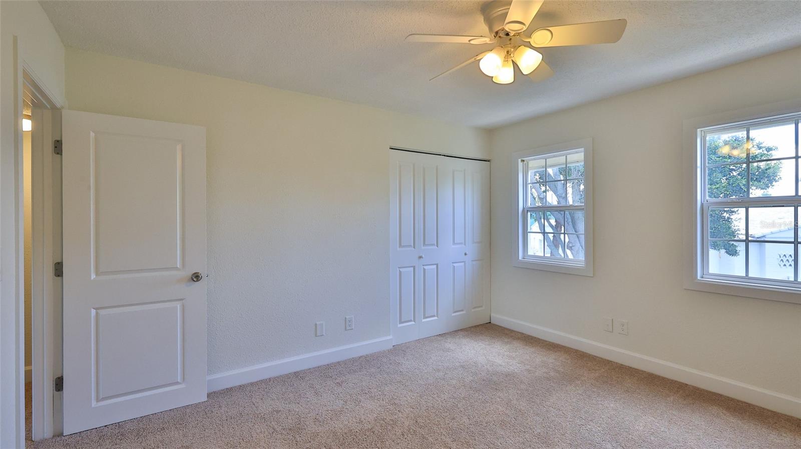 Image 26 of 30 For 437 Oleander Avenue 1