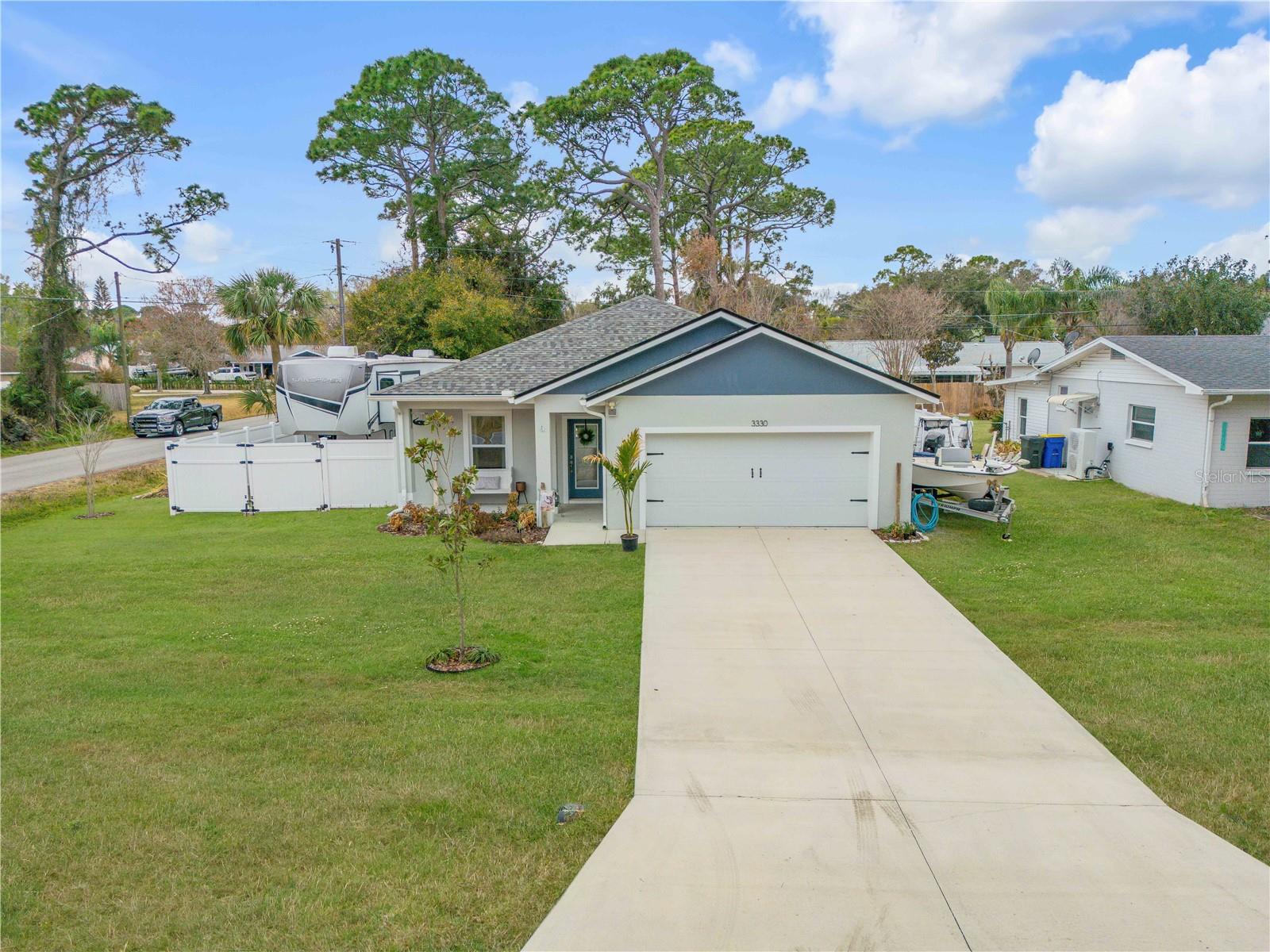 Image 3 of 58 For 3330 Willow Oak Drive