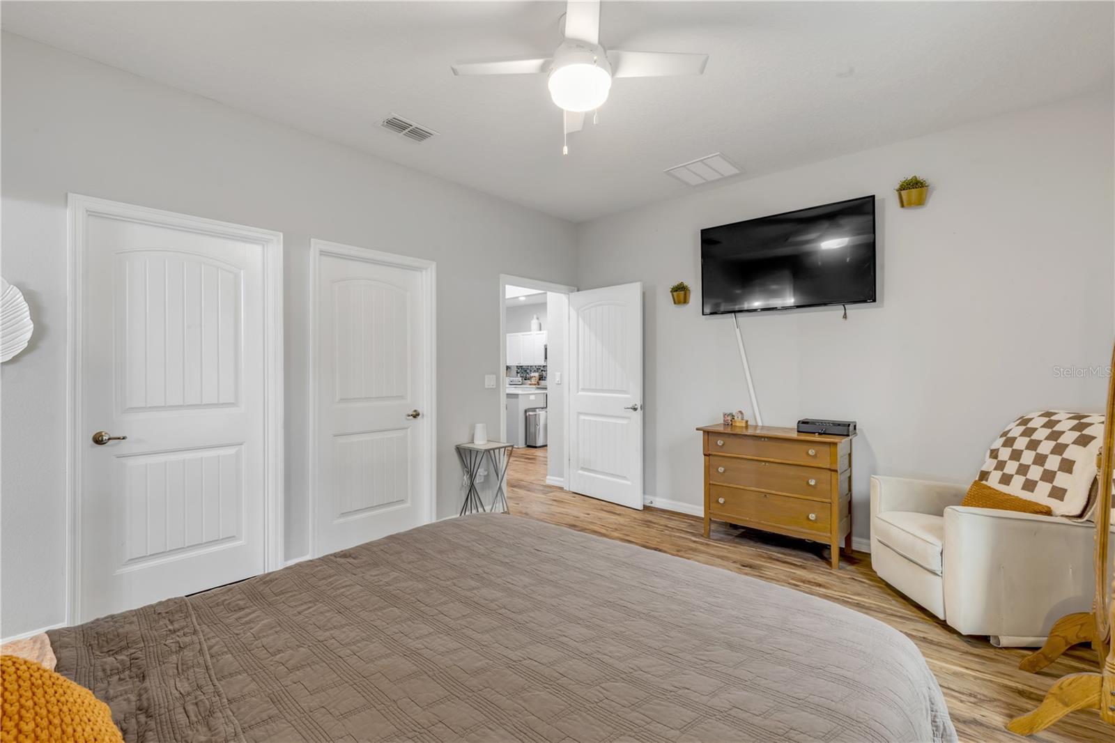 Image 35 of 58 For 3330 Willow Oak Drive