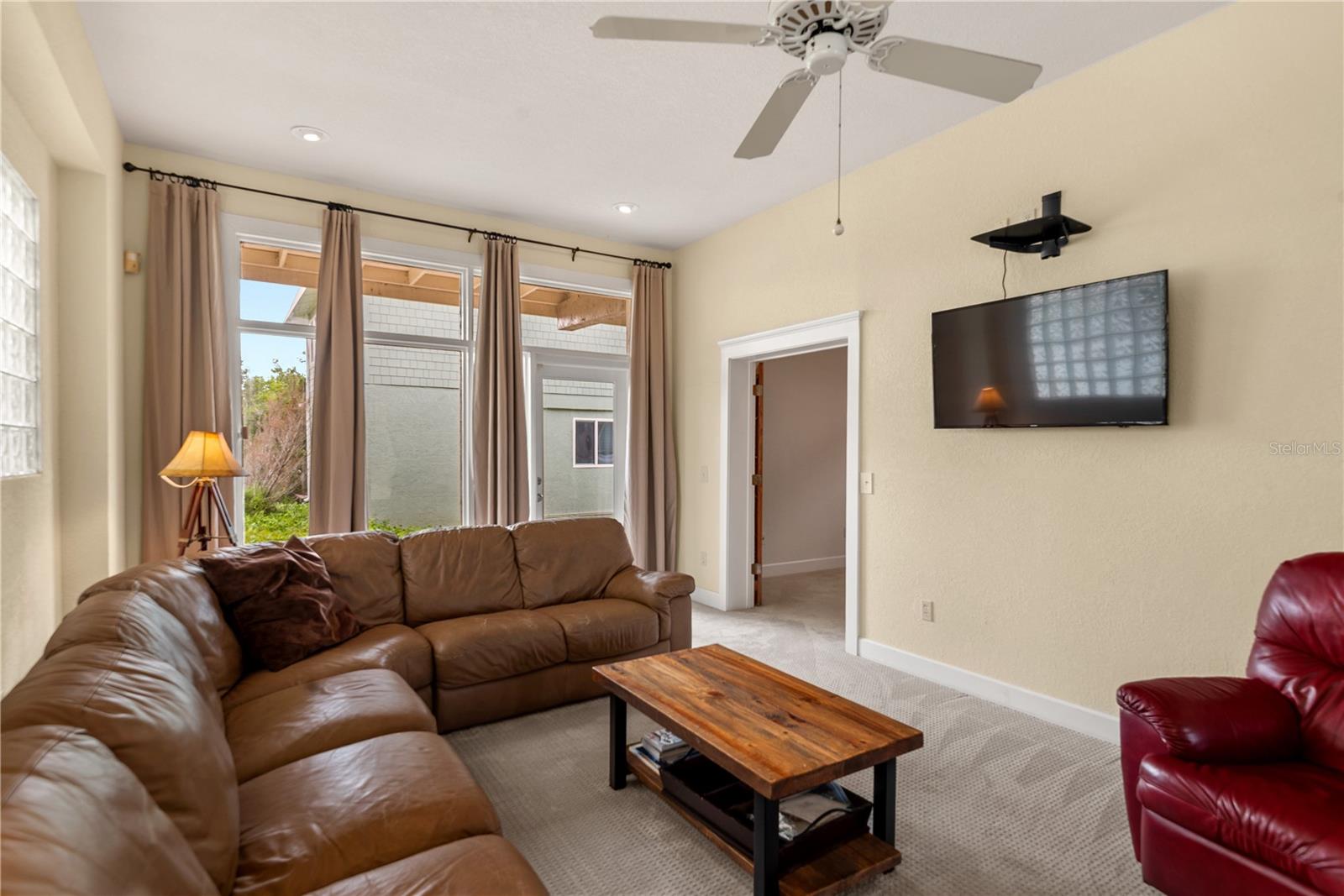 Image 14 of 42 For 6956 Turtlemound Road