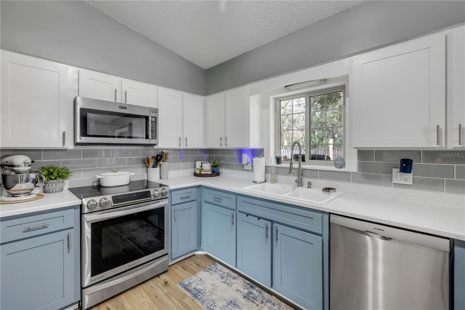 Image 10 of 27 For 2503 Royal Palm Drive
