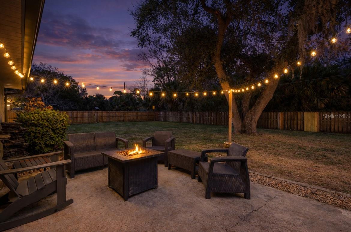 Image 3 of 27 For 2503 Royal Palm Drive