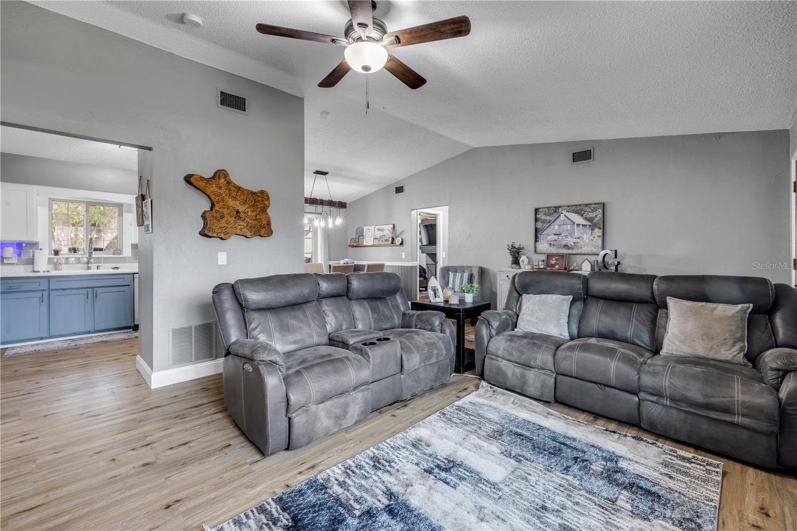 Image 6 of 27 For 2503 Royal Palm Drive