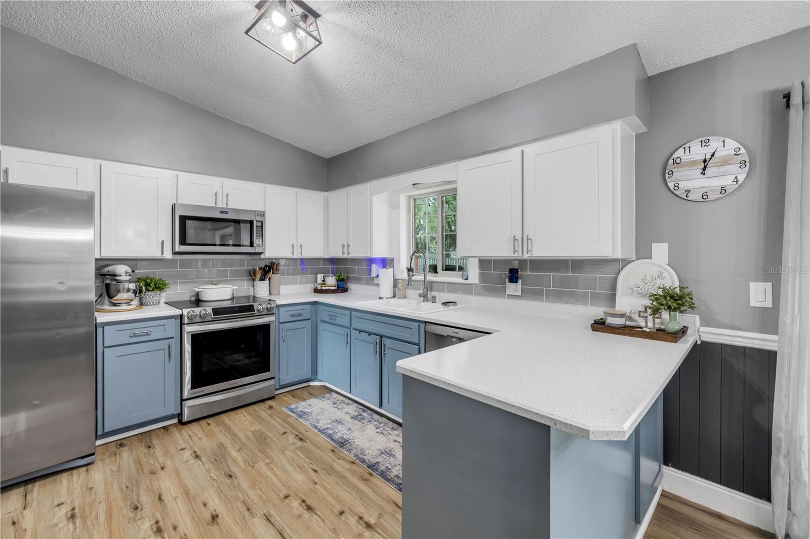 Image 9 of 27 For 2503 Royal Palm Drive