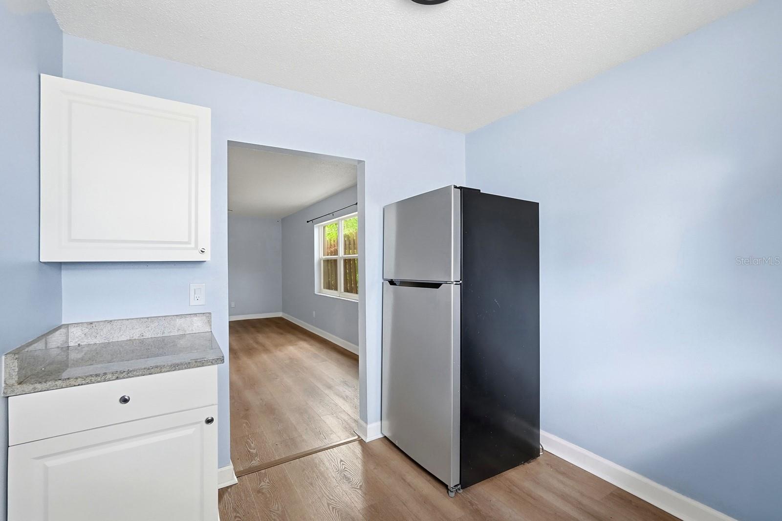 Image 13 of 41 For 805 Louisville Street