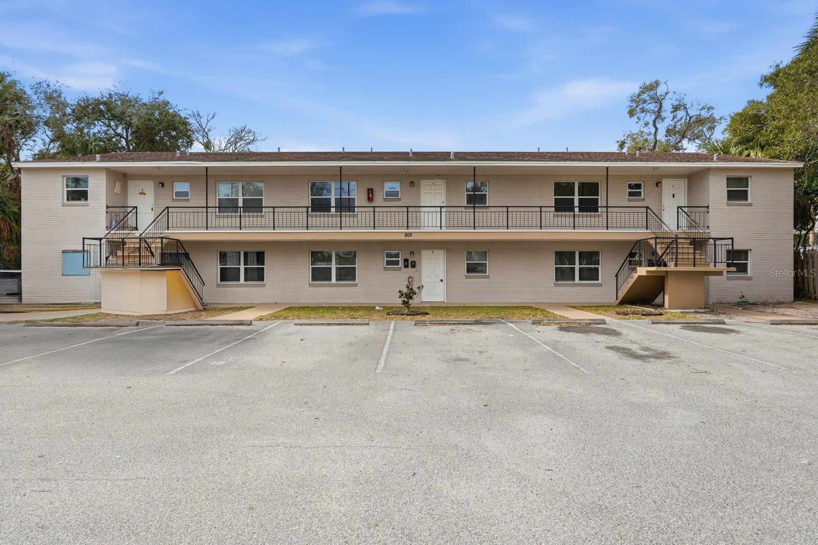 Image 2 of 41 For 805 Louisville Street