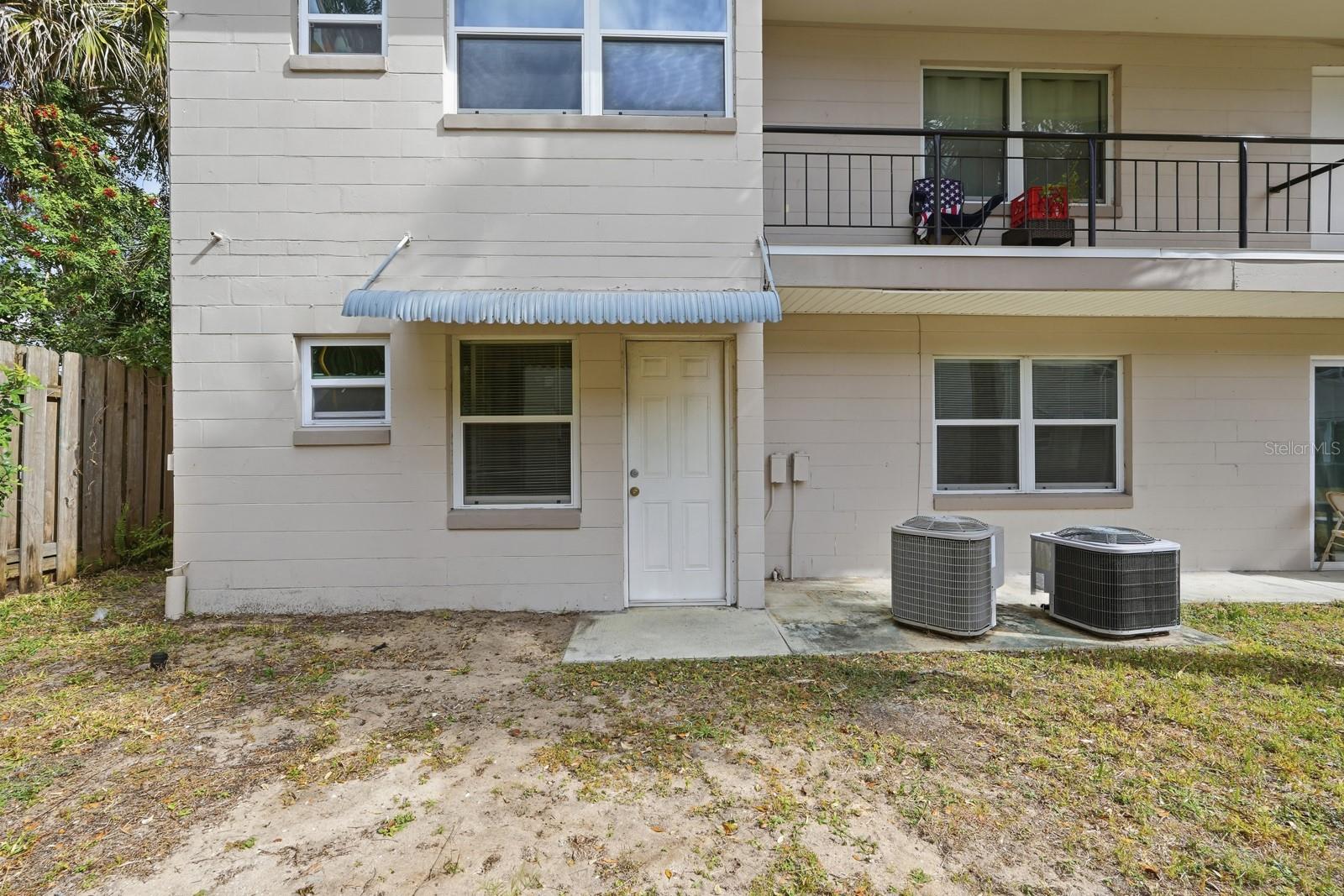 Image 27 of 41 For 805 Louisville Street