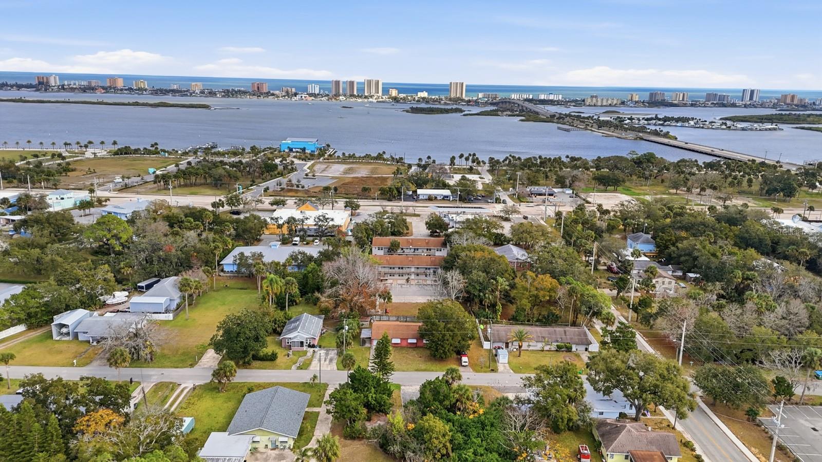 Image 41 of 41 For 805 Louisville Street